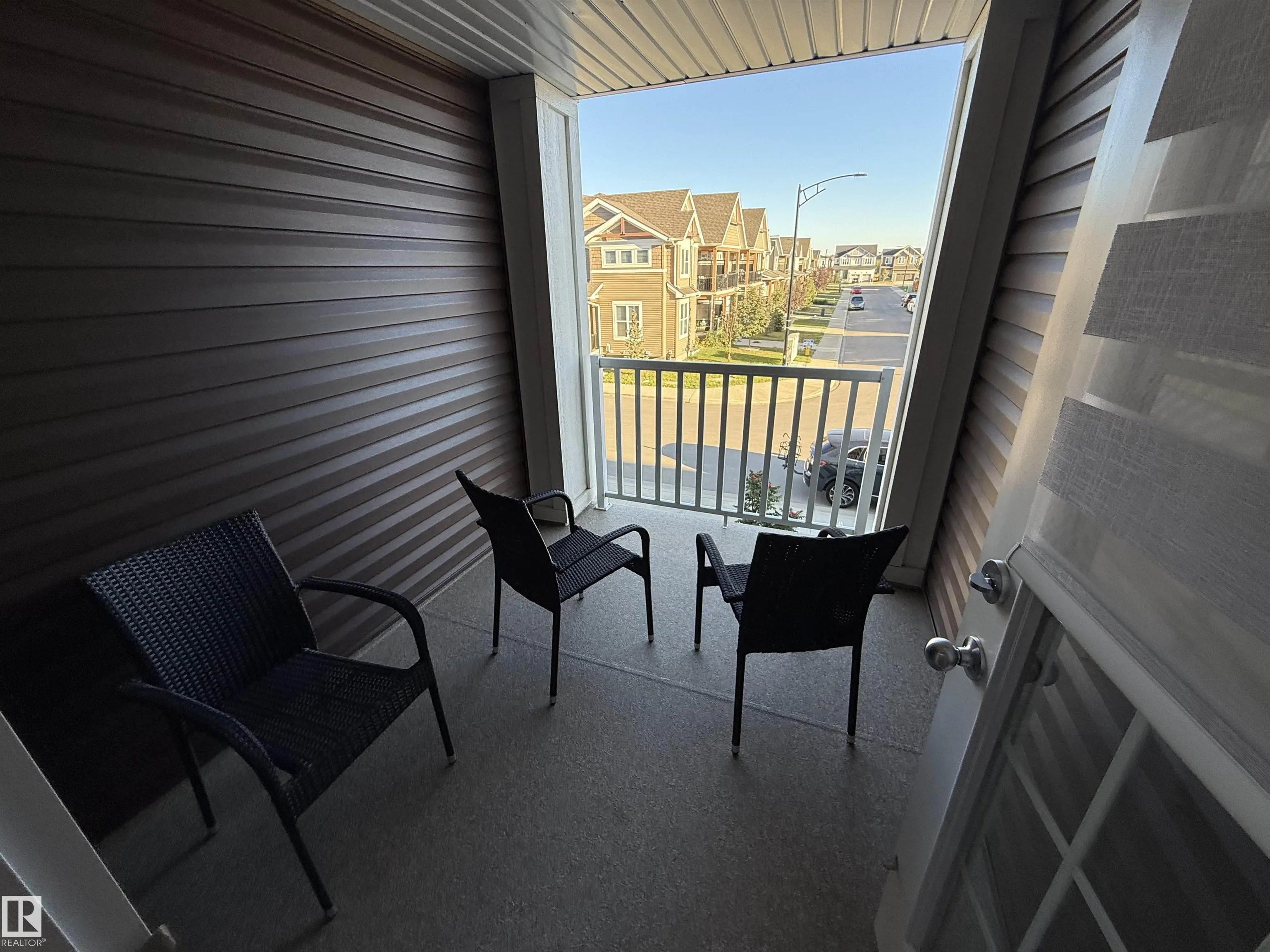20303 16 Avenue