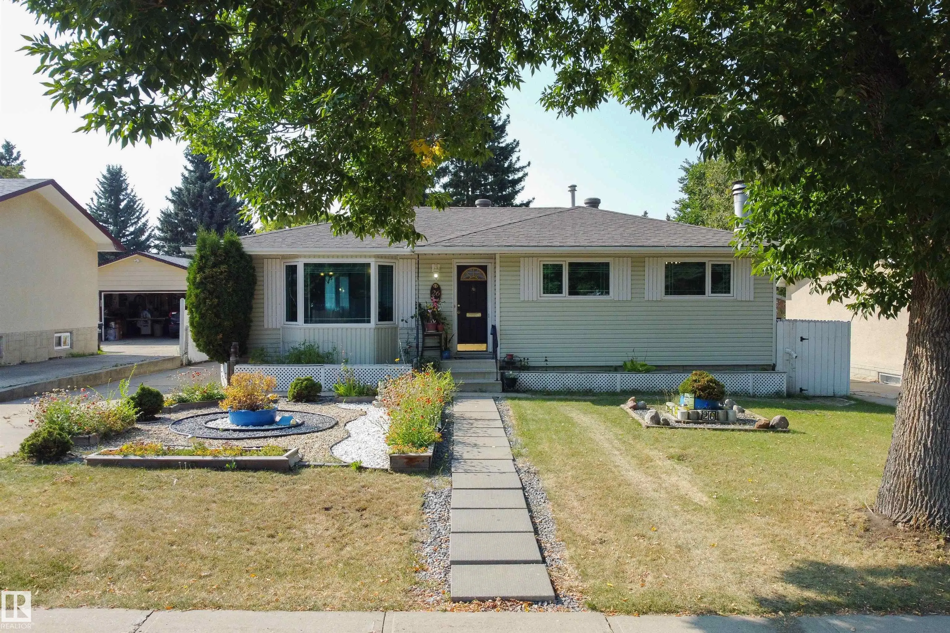 26 PEACOCK Drive