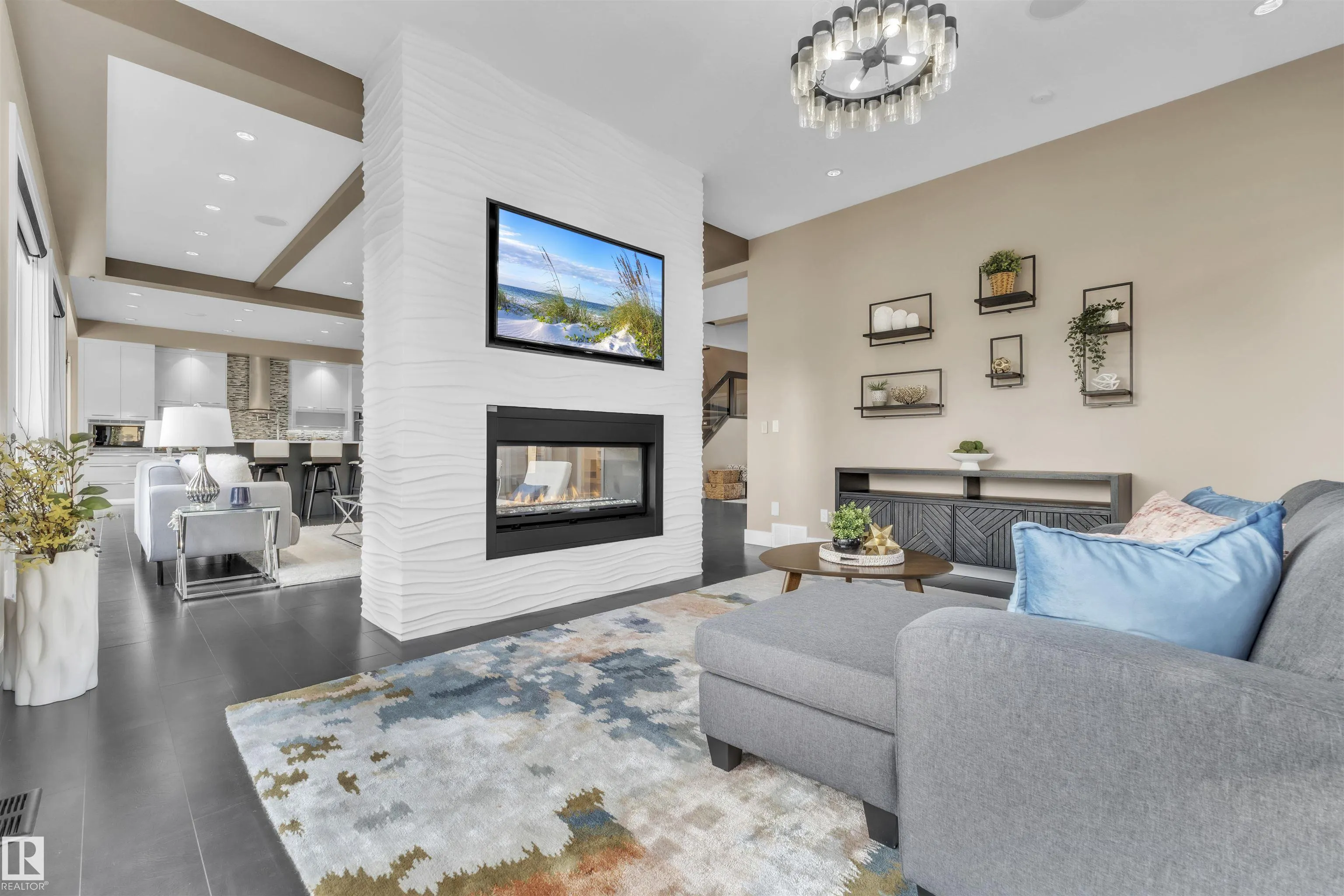 4727 WOOLSEY Common