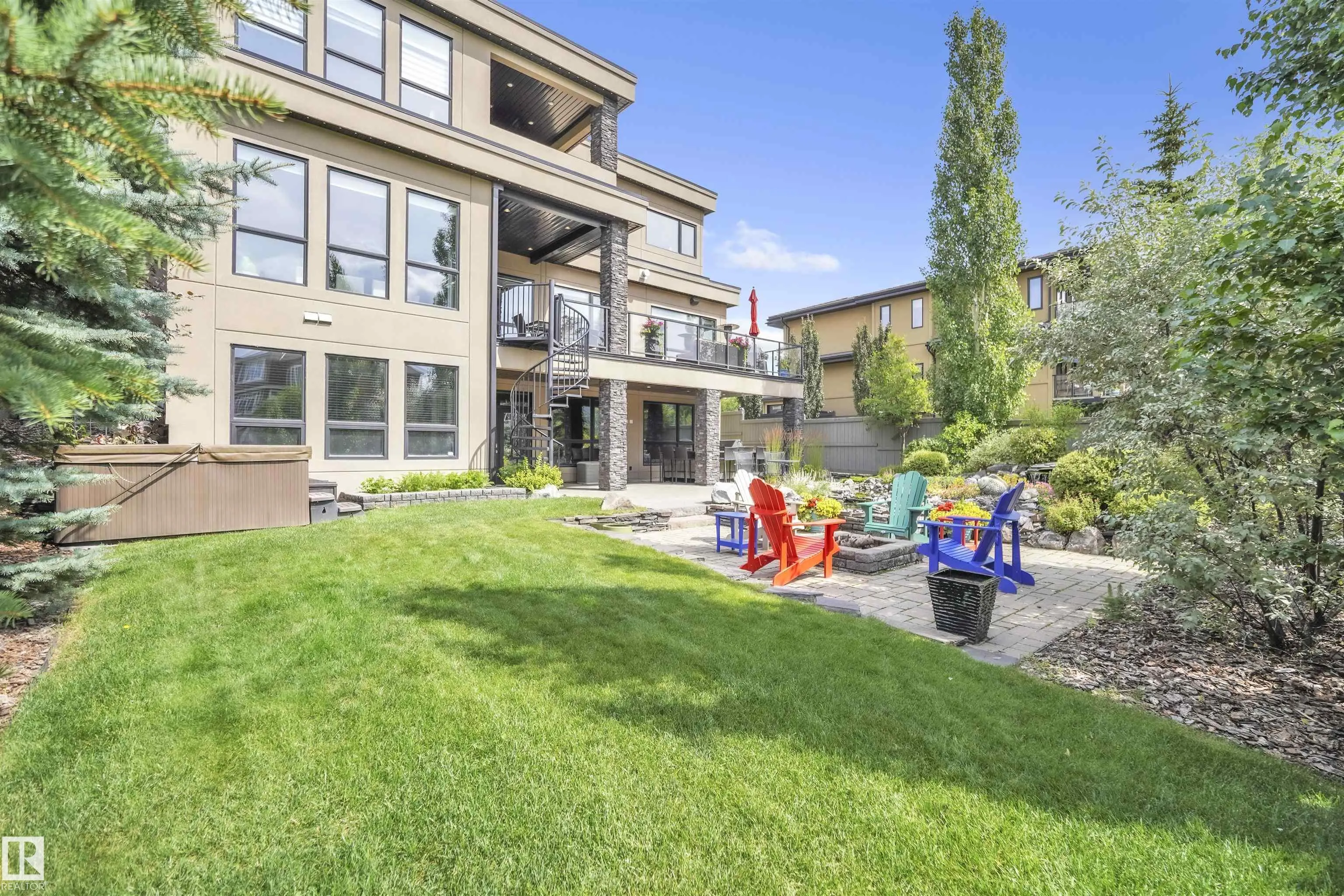 4727 WOOLSEY Common