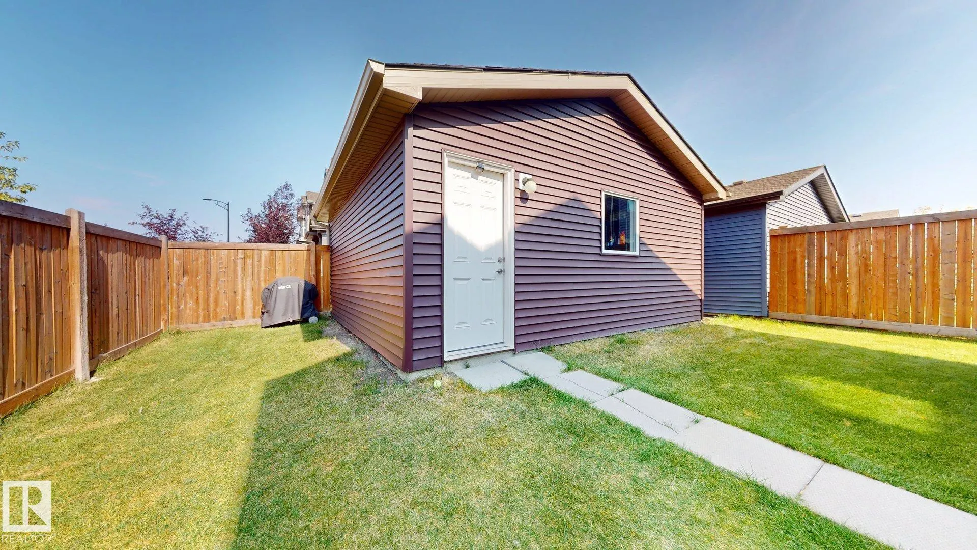 467 ORCHARDS Boulevard