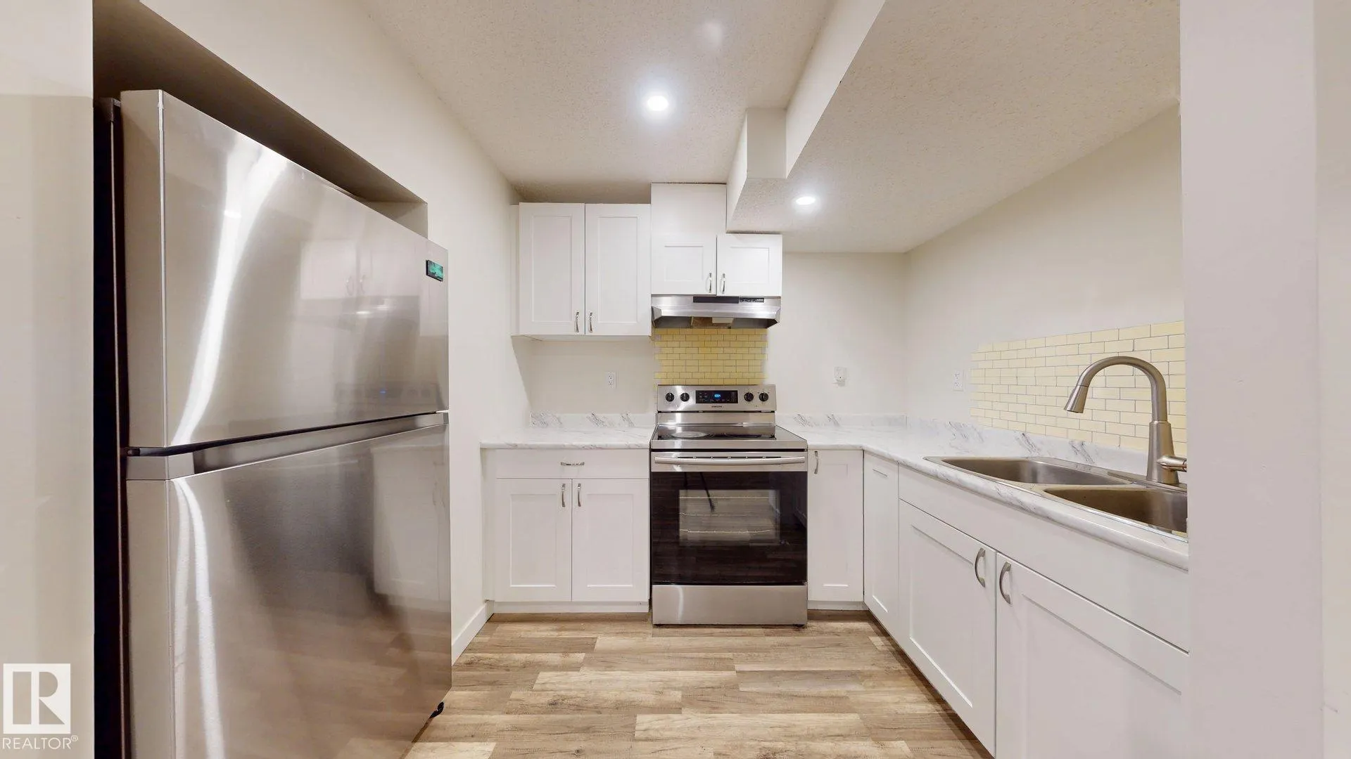 467 ORCHARDS Boulevard