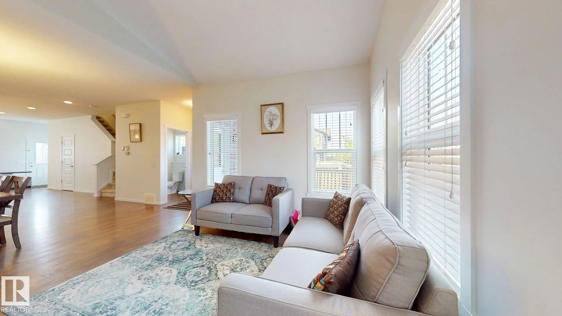 467 ORCHARDS Boulevard