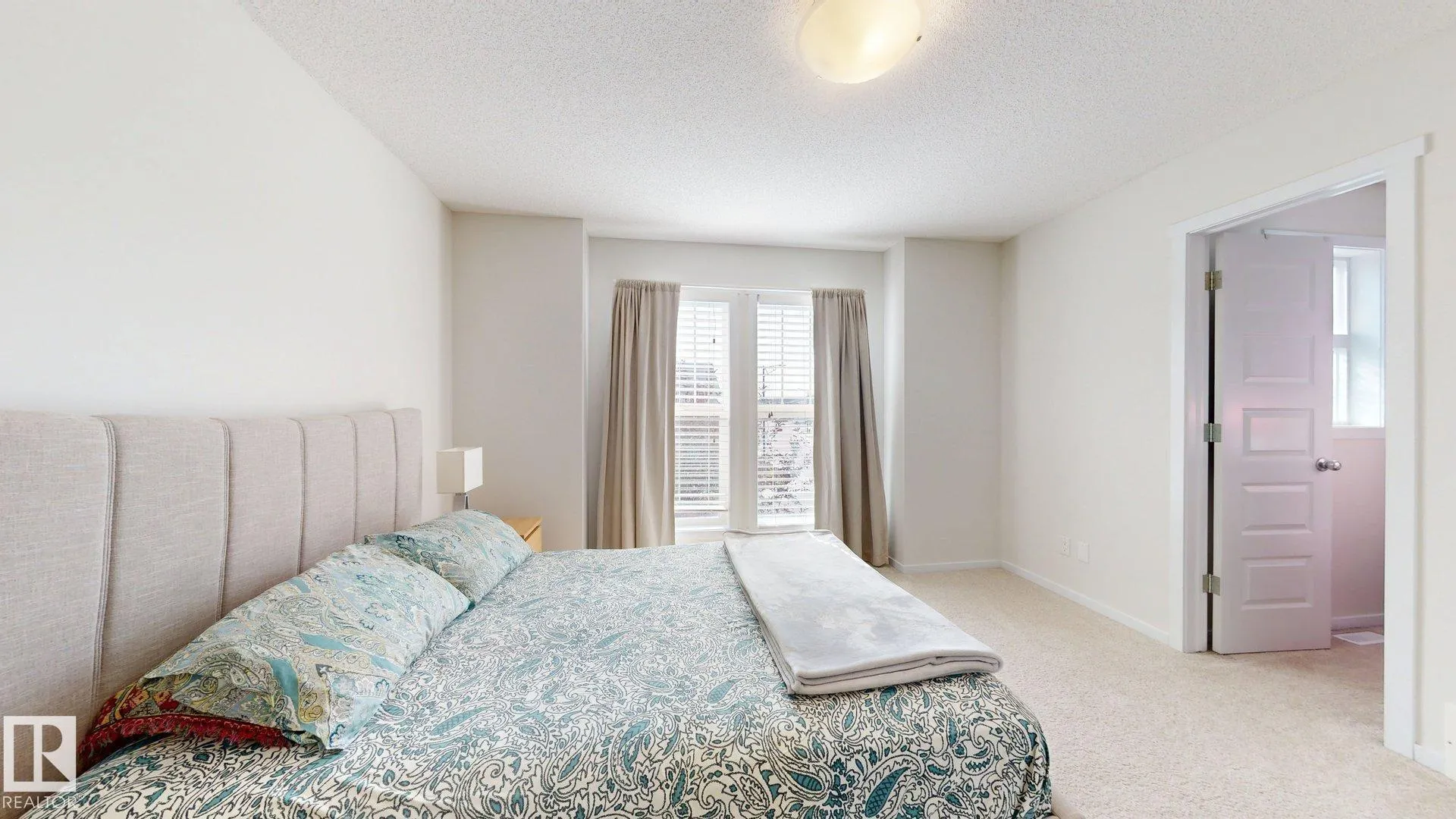 467 ORCHARDS Boulevard