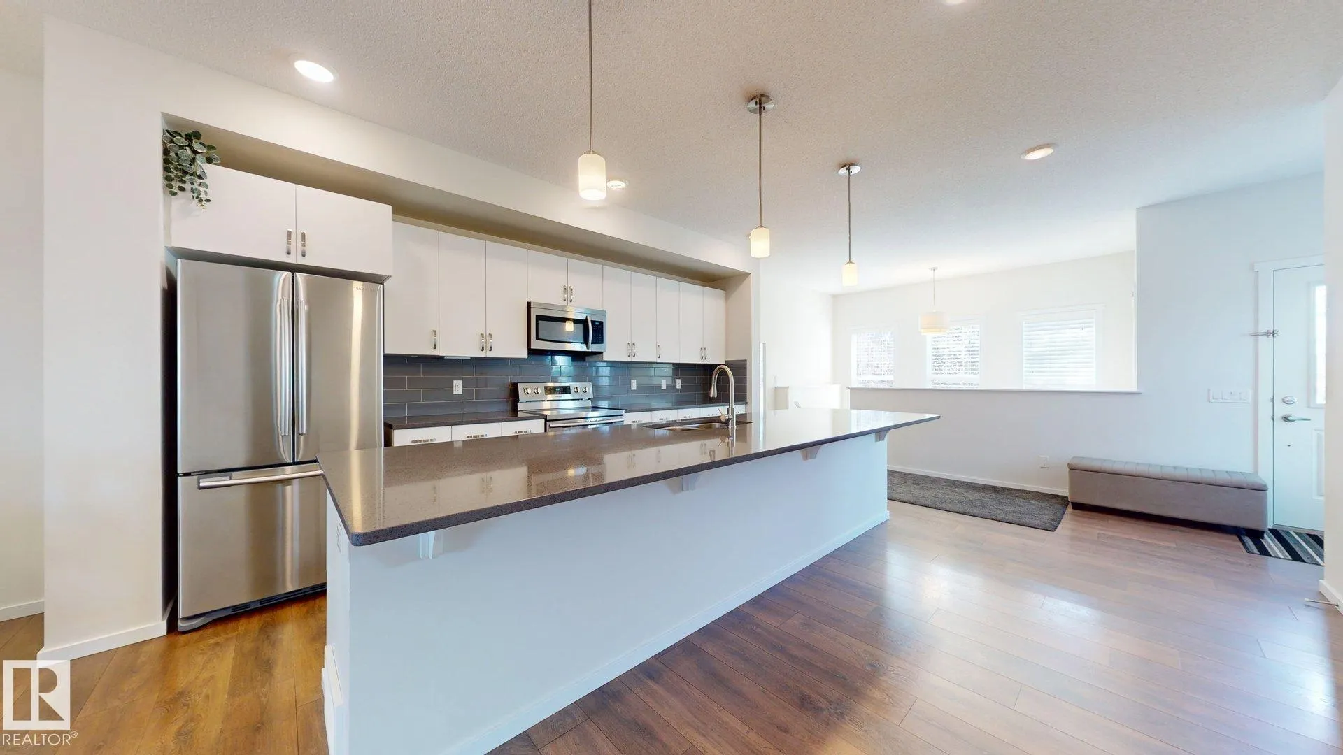 467 ORCHARDS Boulevard