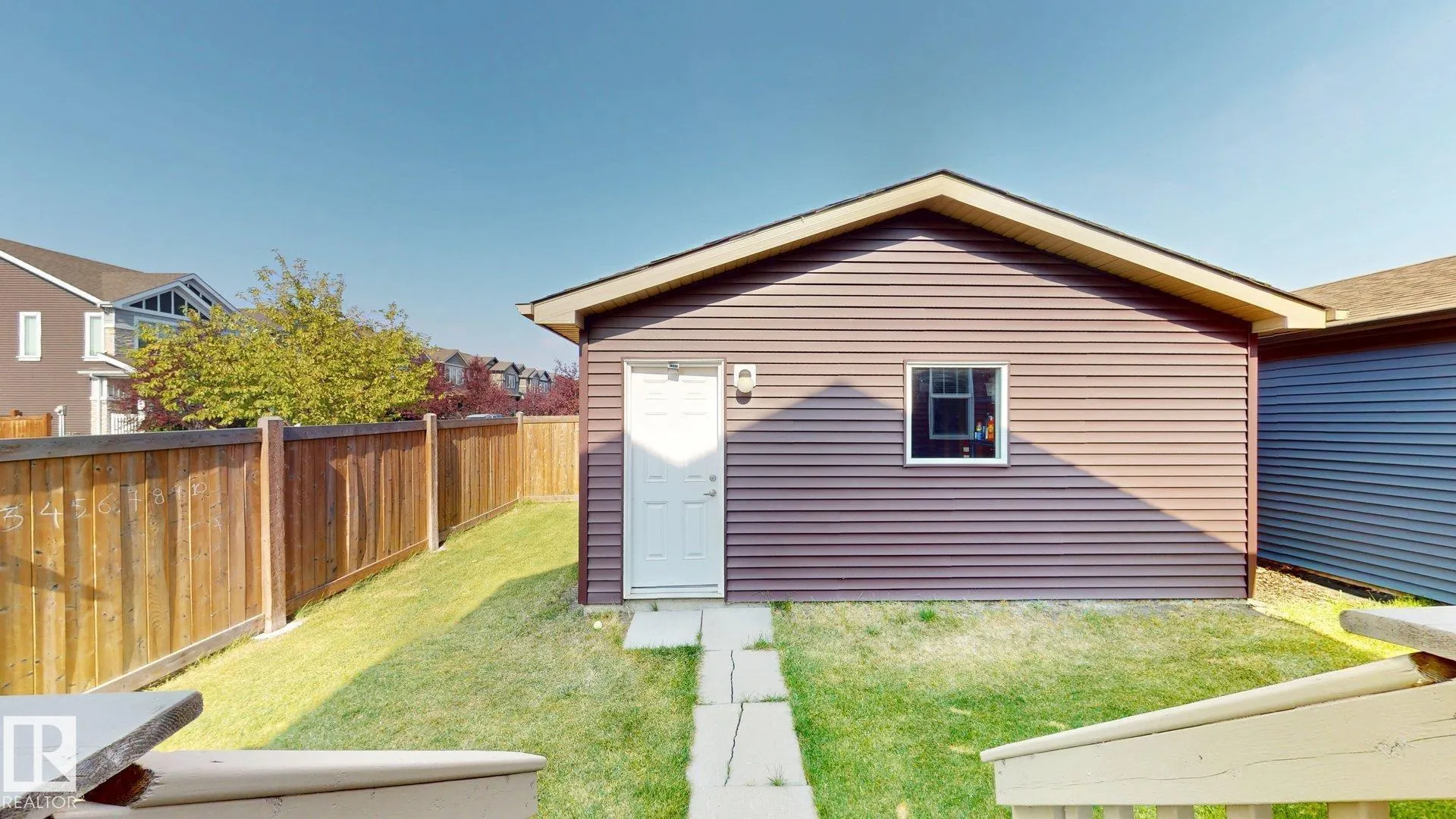 467 ORCHARDS Boulevard