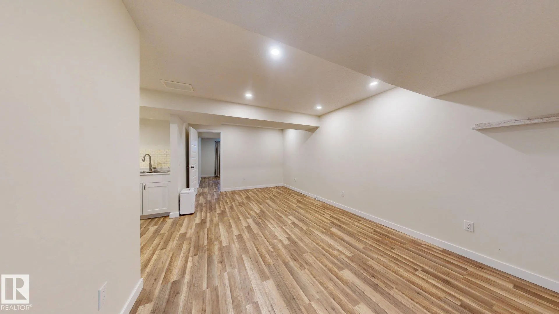 467 ORCHARDS Boulevard