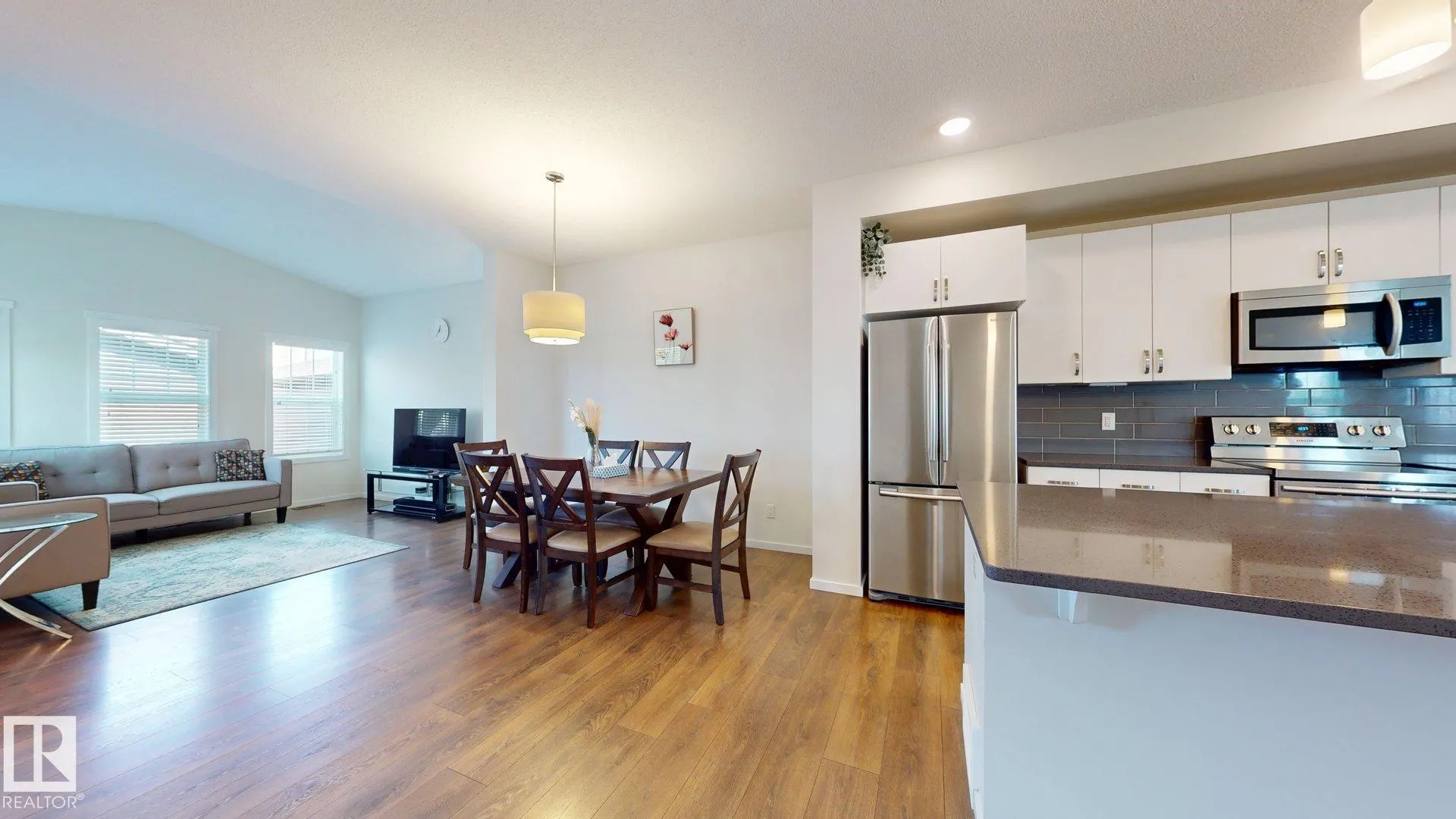 467 ORCHARDS Boulevard