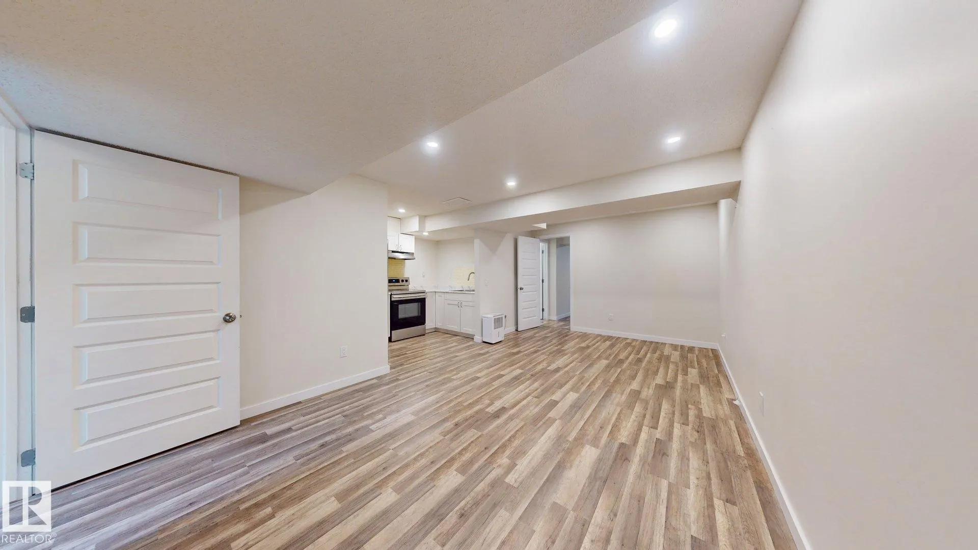467 ORCHARDS Boulevard