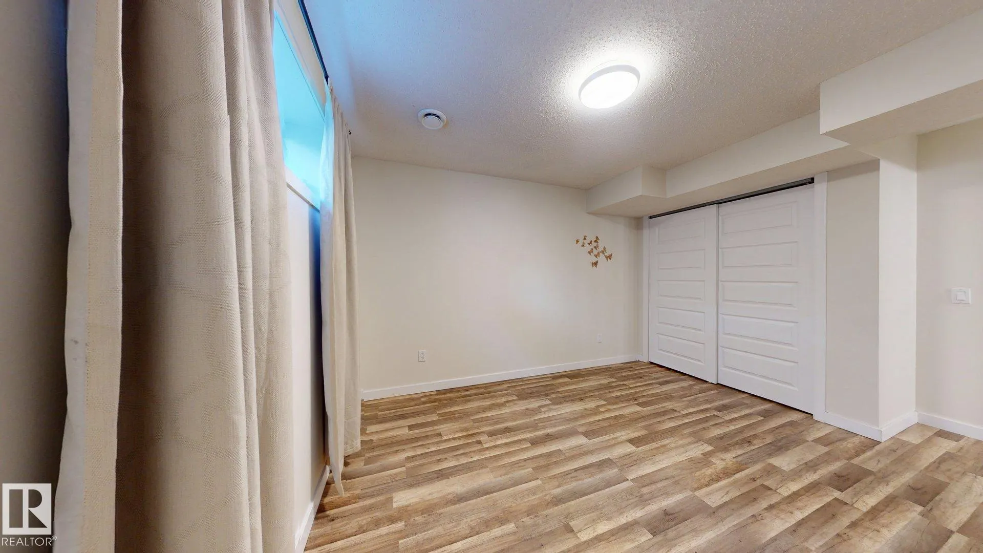 467 ORCHARDS Boulevard
