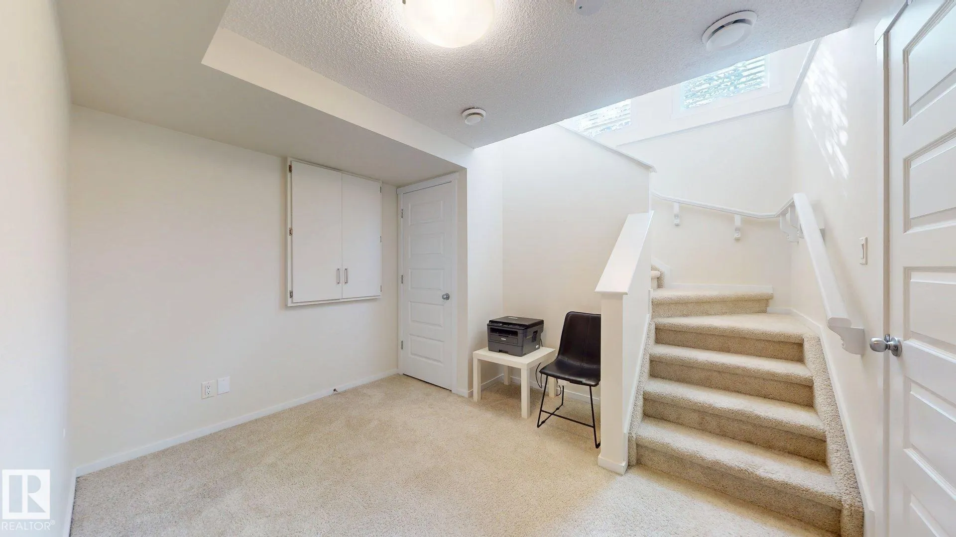 467 ORCHARDS Boulevard