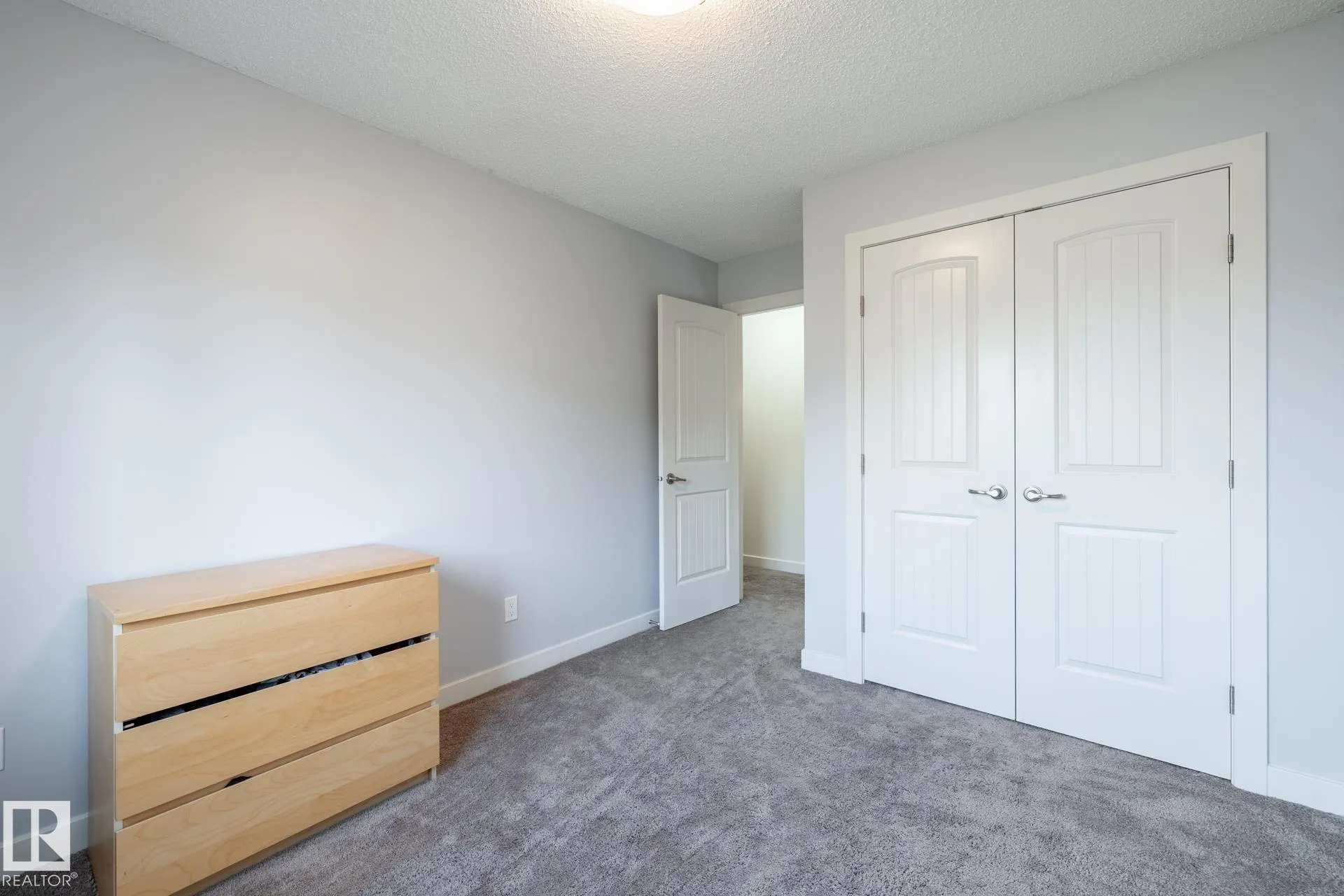 3010 HARVEY Crescent