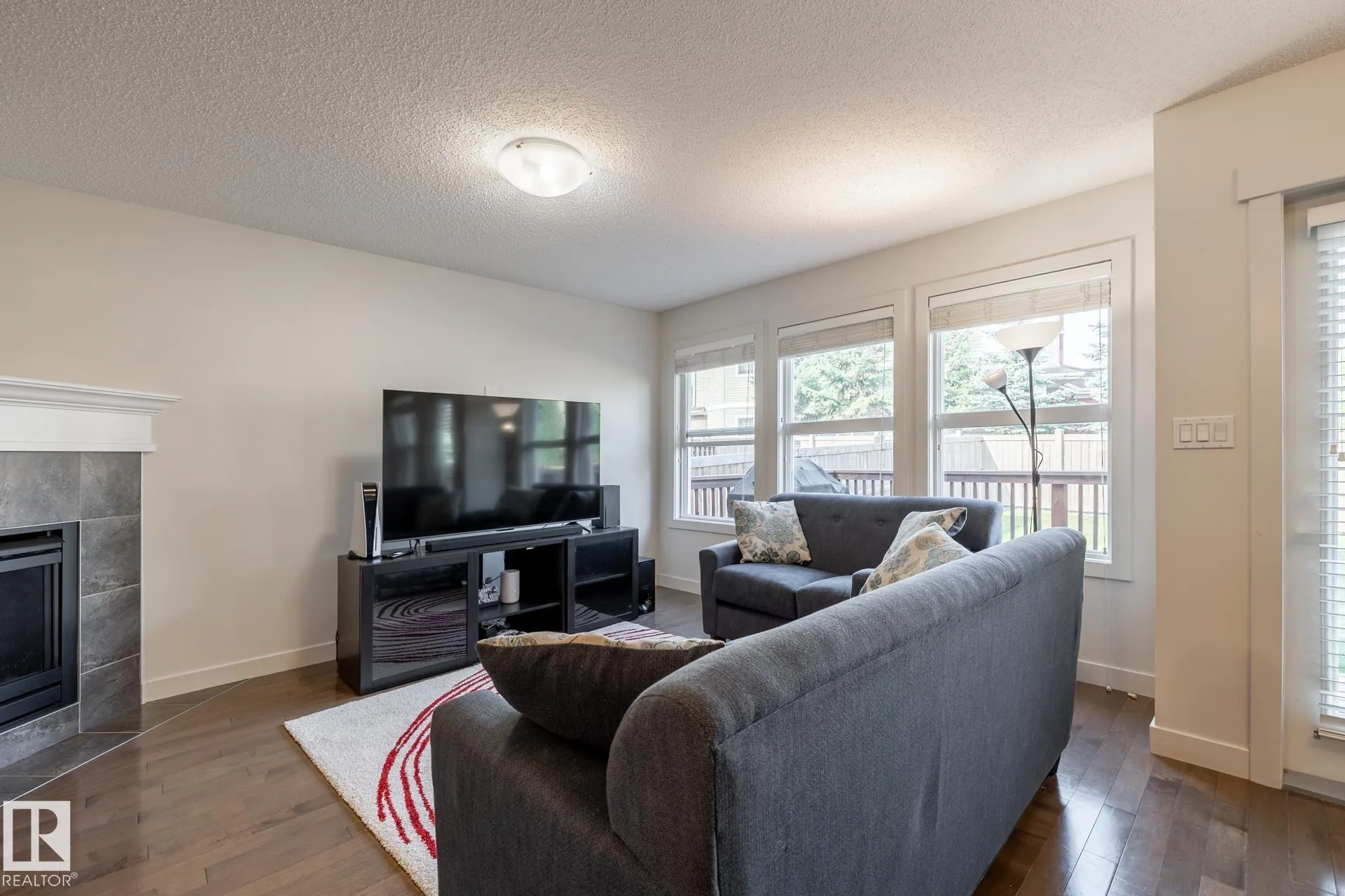 3010 HARVEY Crescent