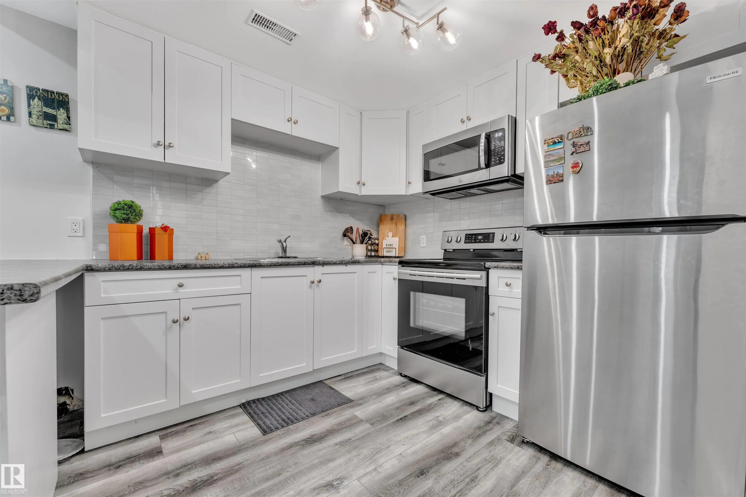 9349 COOPER BEND Bend