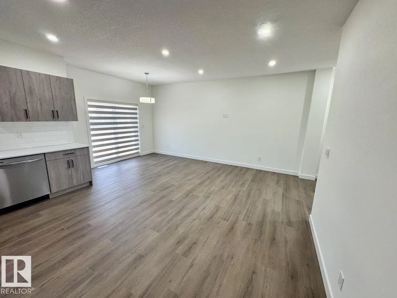 300 AWENTIA Drive