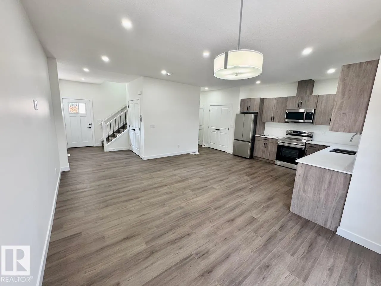 300 AWENTIA Drive