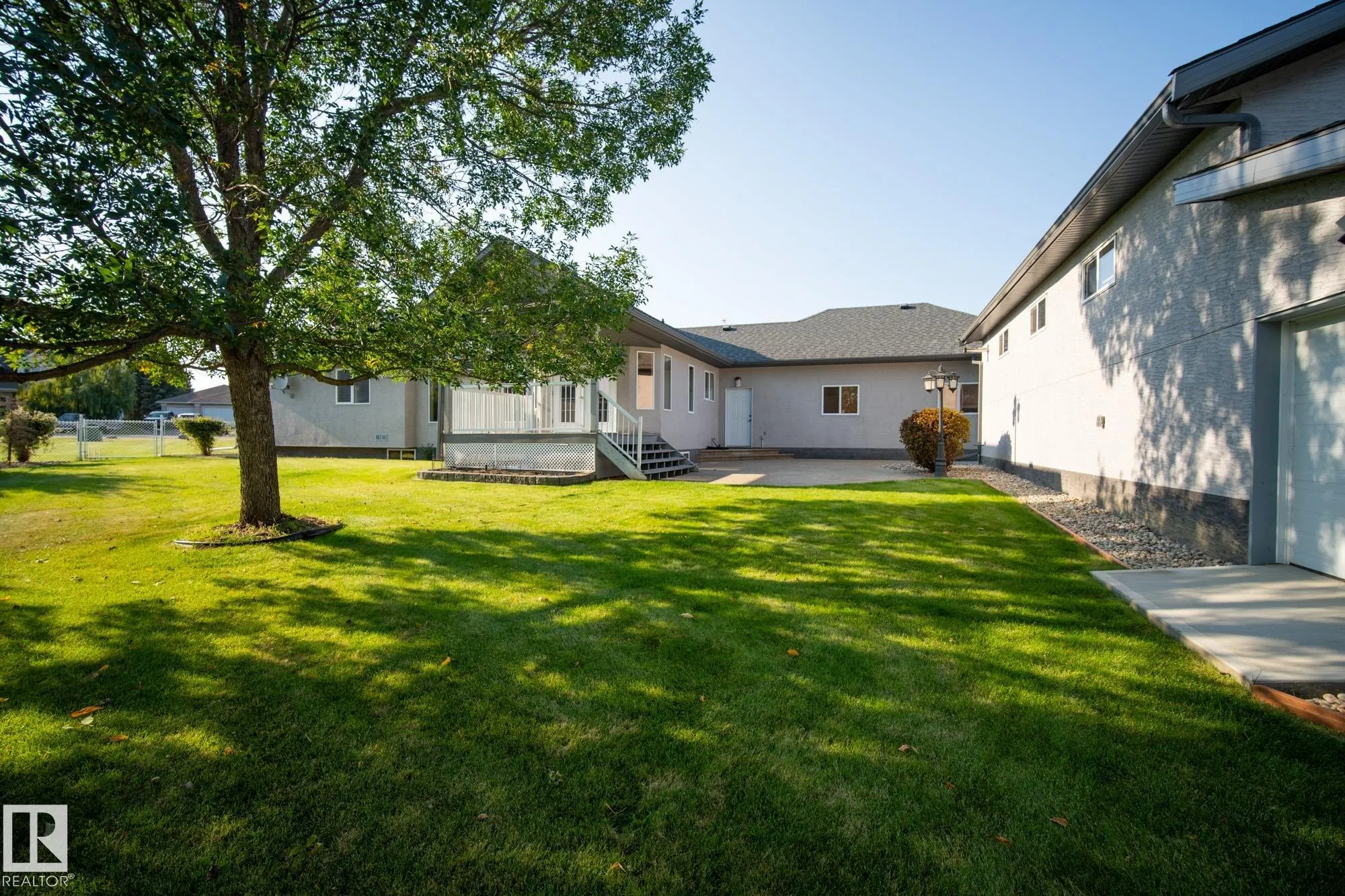 19 COUNTRY Lane