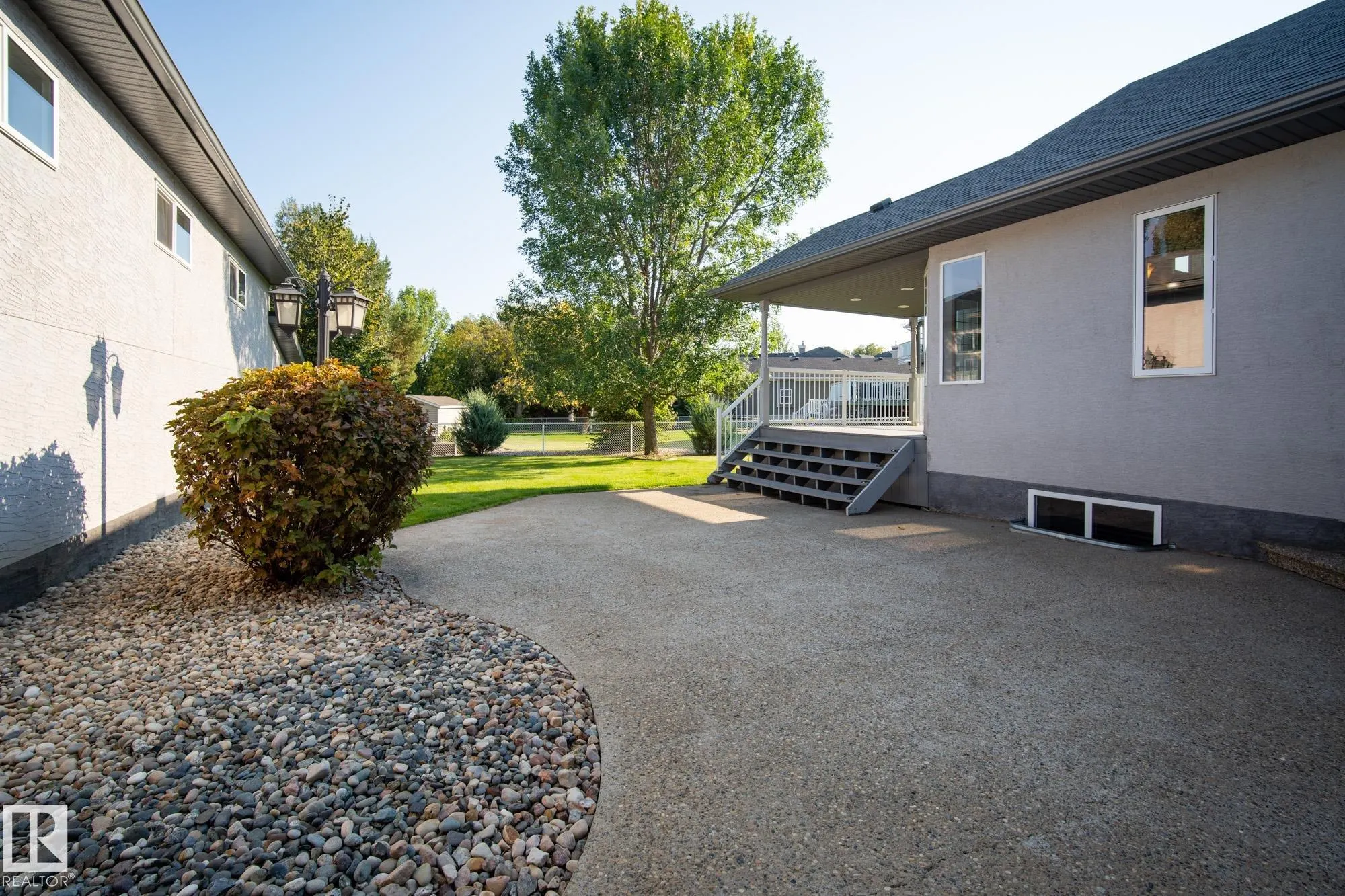 19 COUNTRY Lane