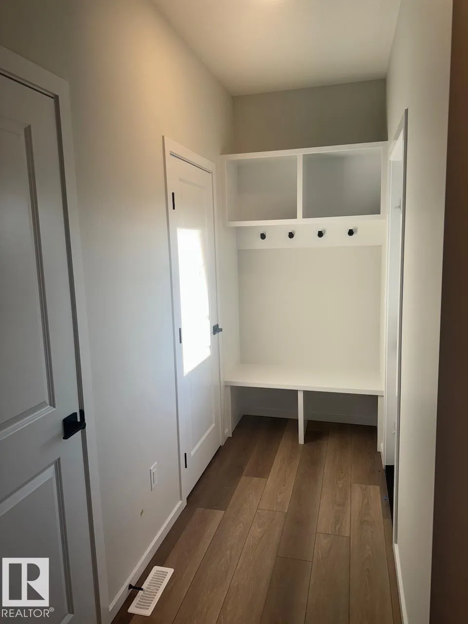 19 SERENO Lane