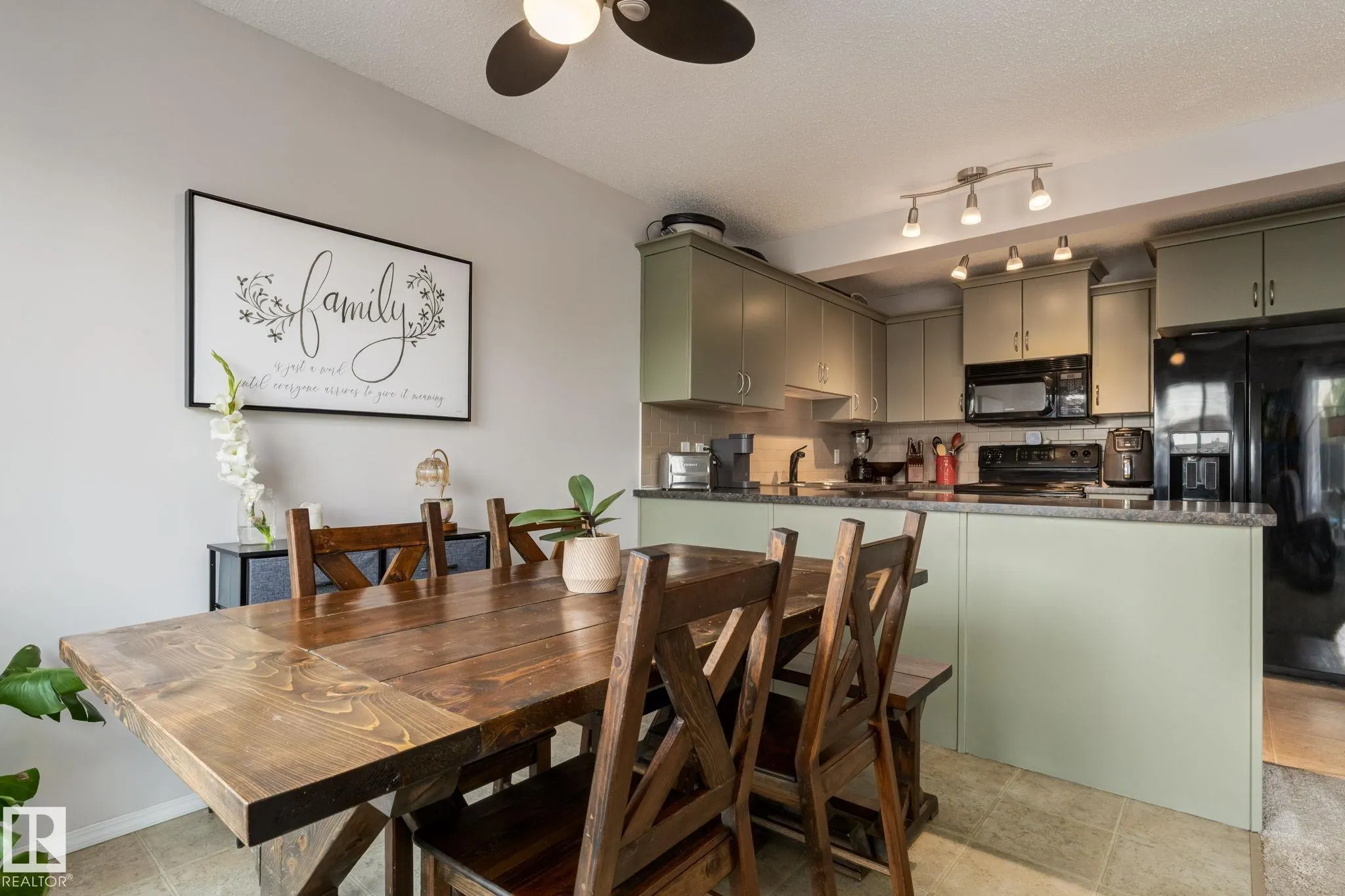 3 RED CANYON Way
