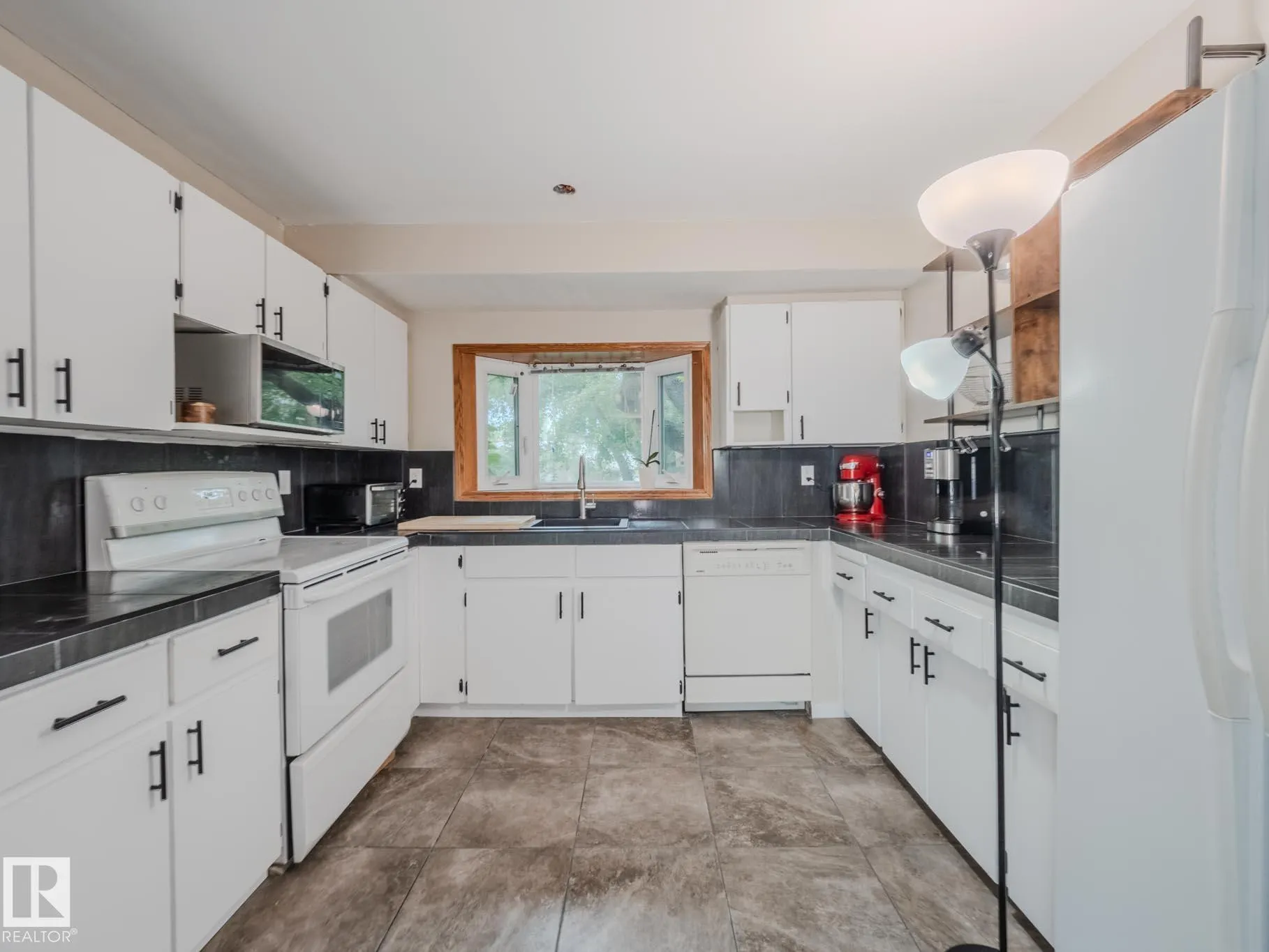 32 GARFIELD Crescent