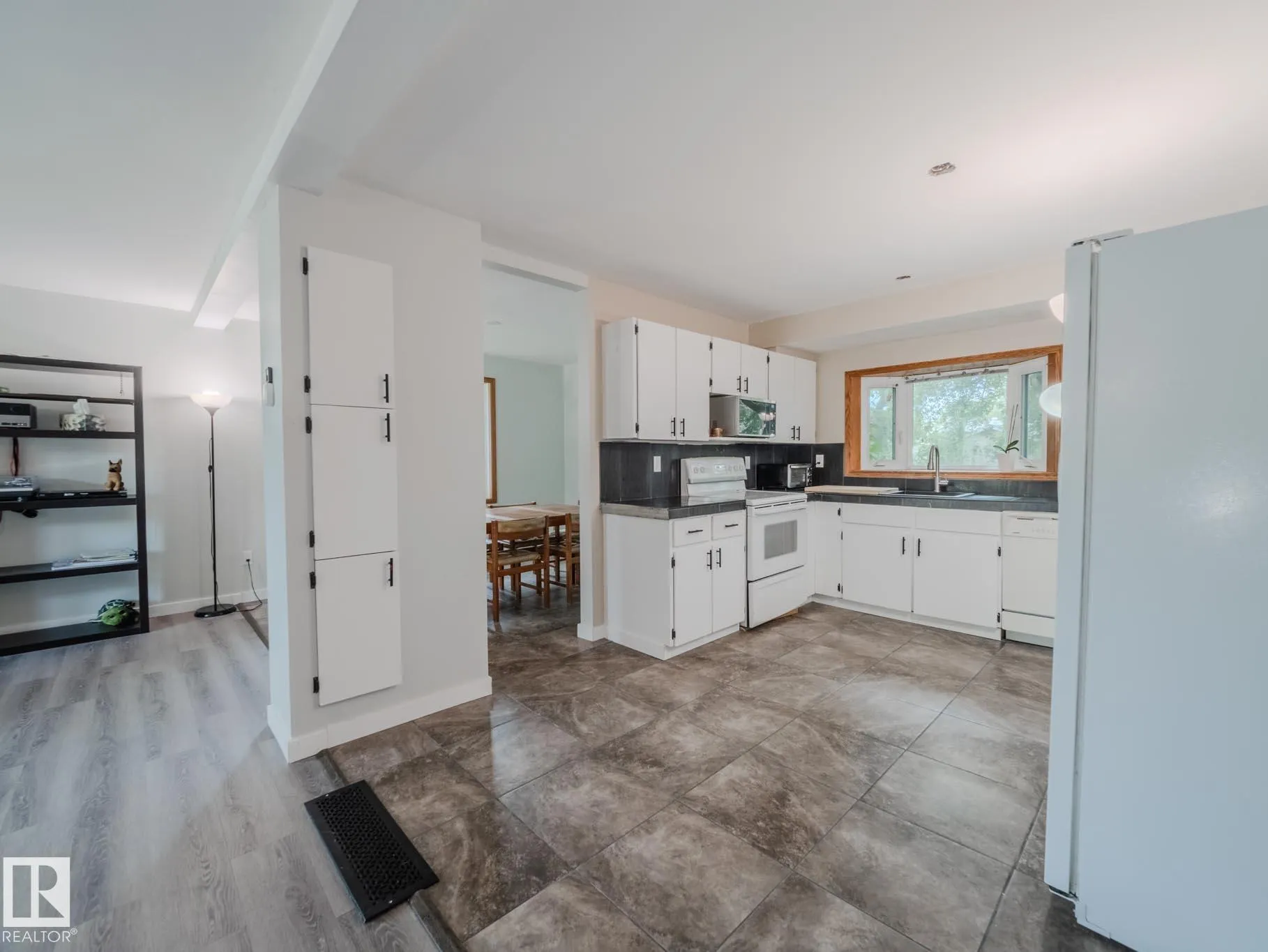 32 GARFIELD Crescent