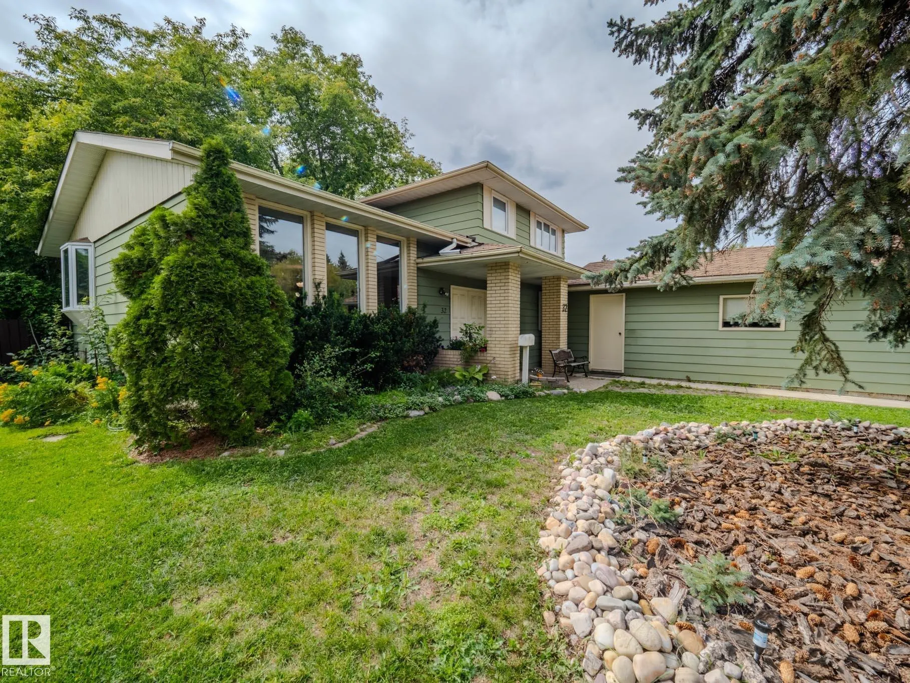 32 GARFIELD Crescent