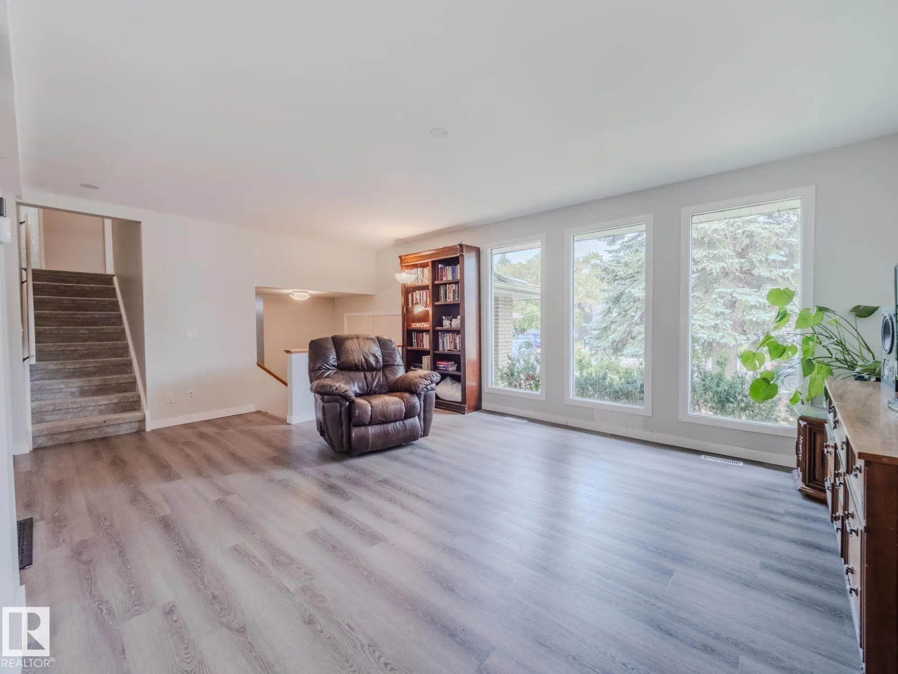 32 GARFIELD Crescent