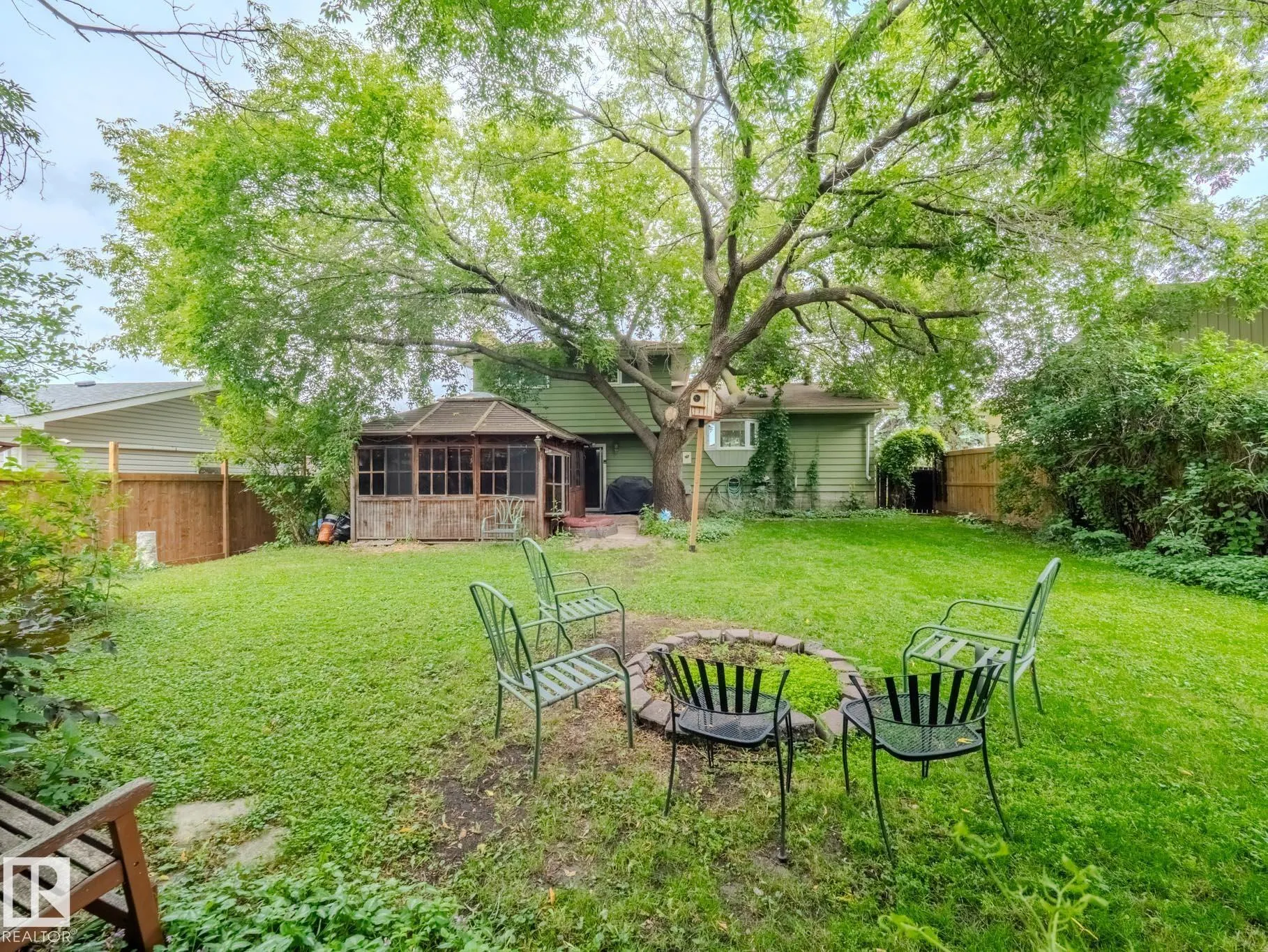 32 GARFIELD Crescent