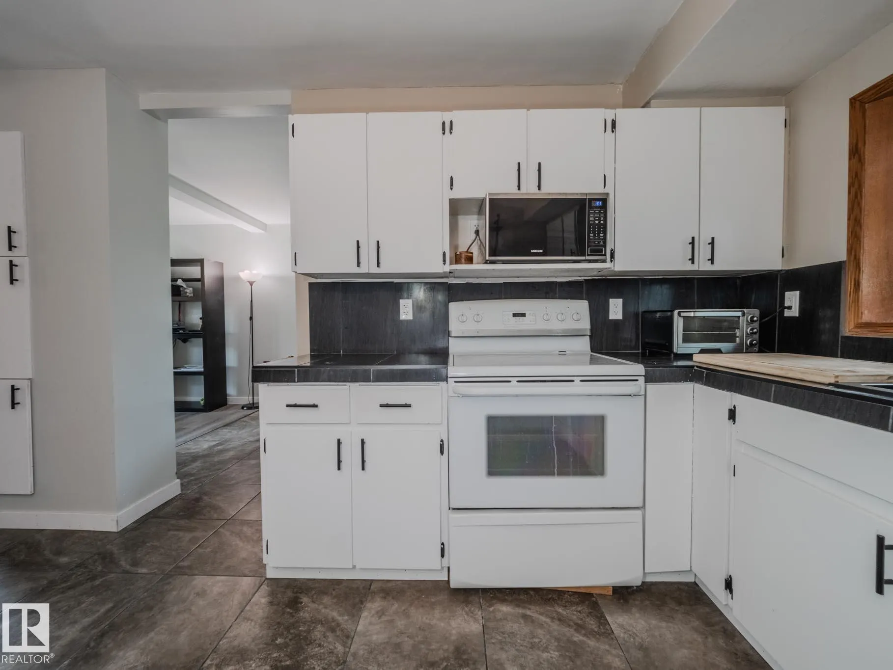 32 GARFIELD Crescent