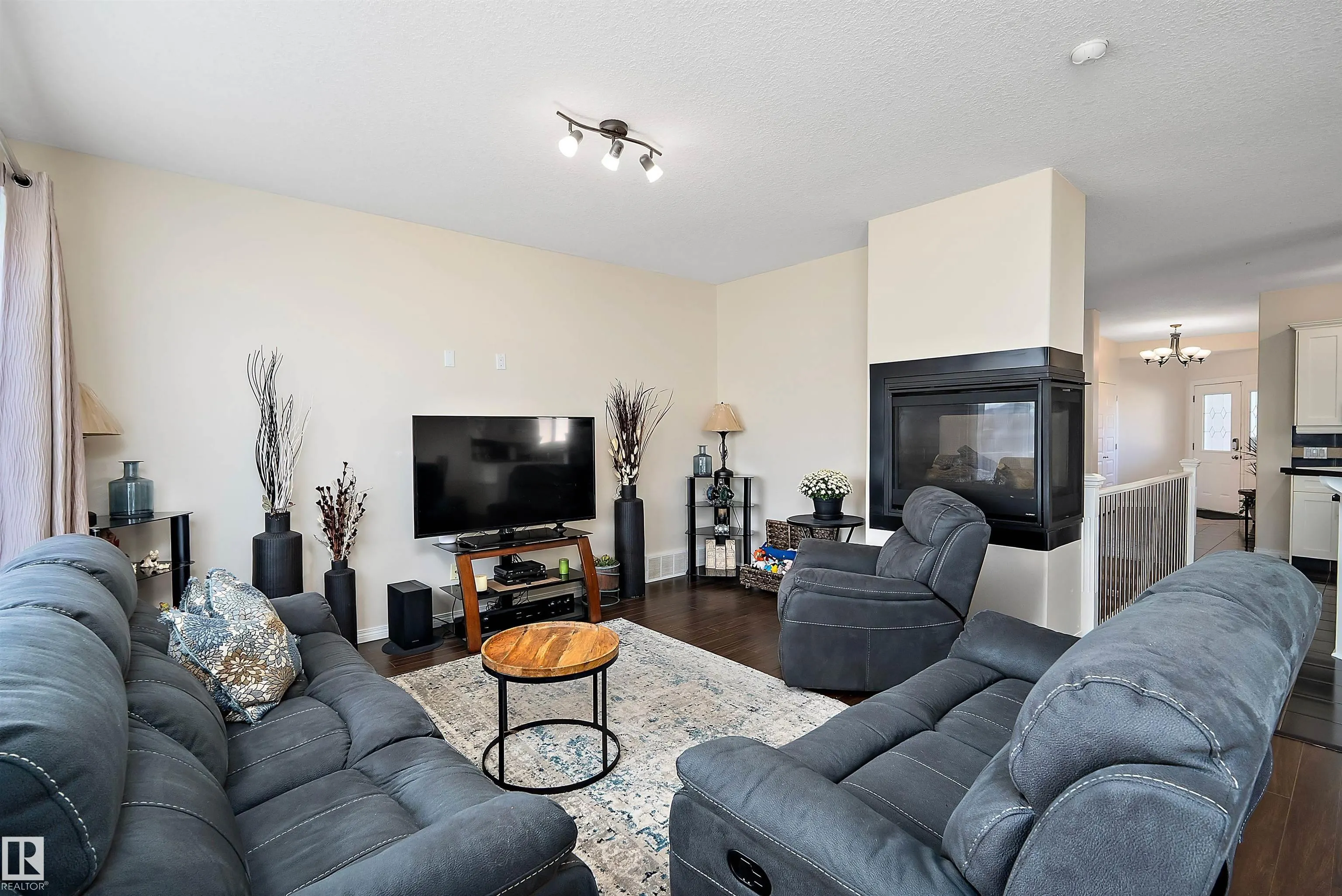 137 CYPRESS Drive