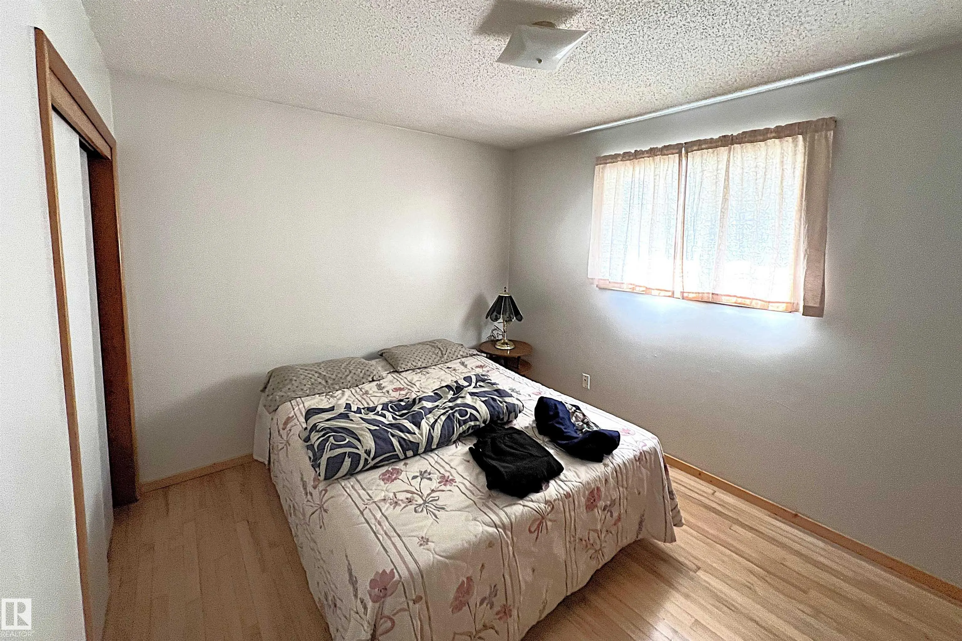 8507 8509 128 Avenue