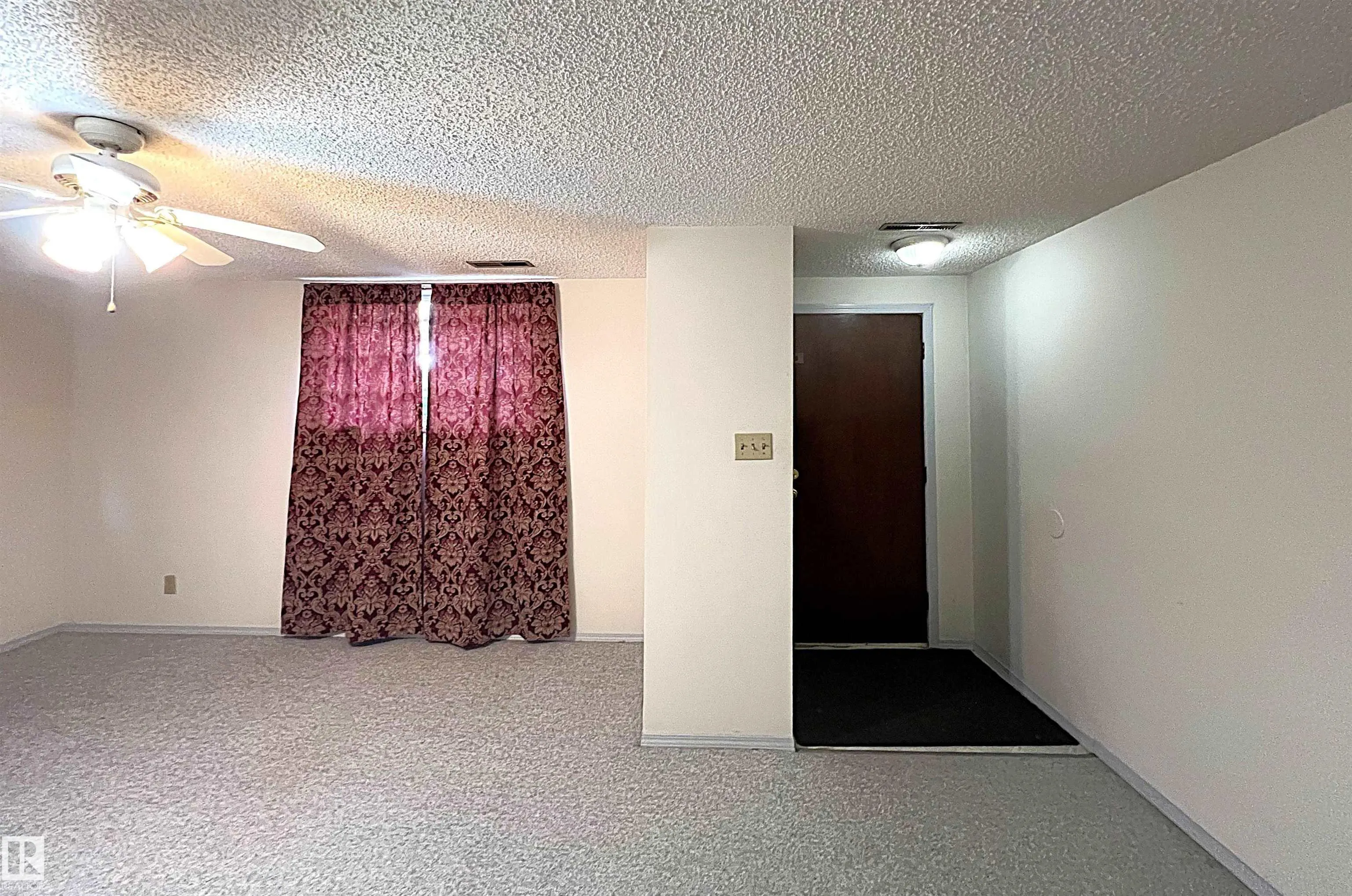 8507 8509 128 Avenue
