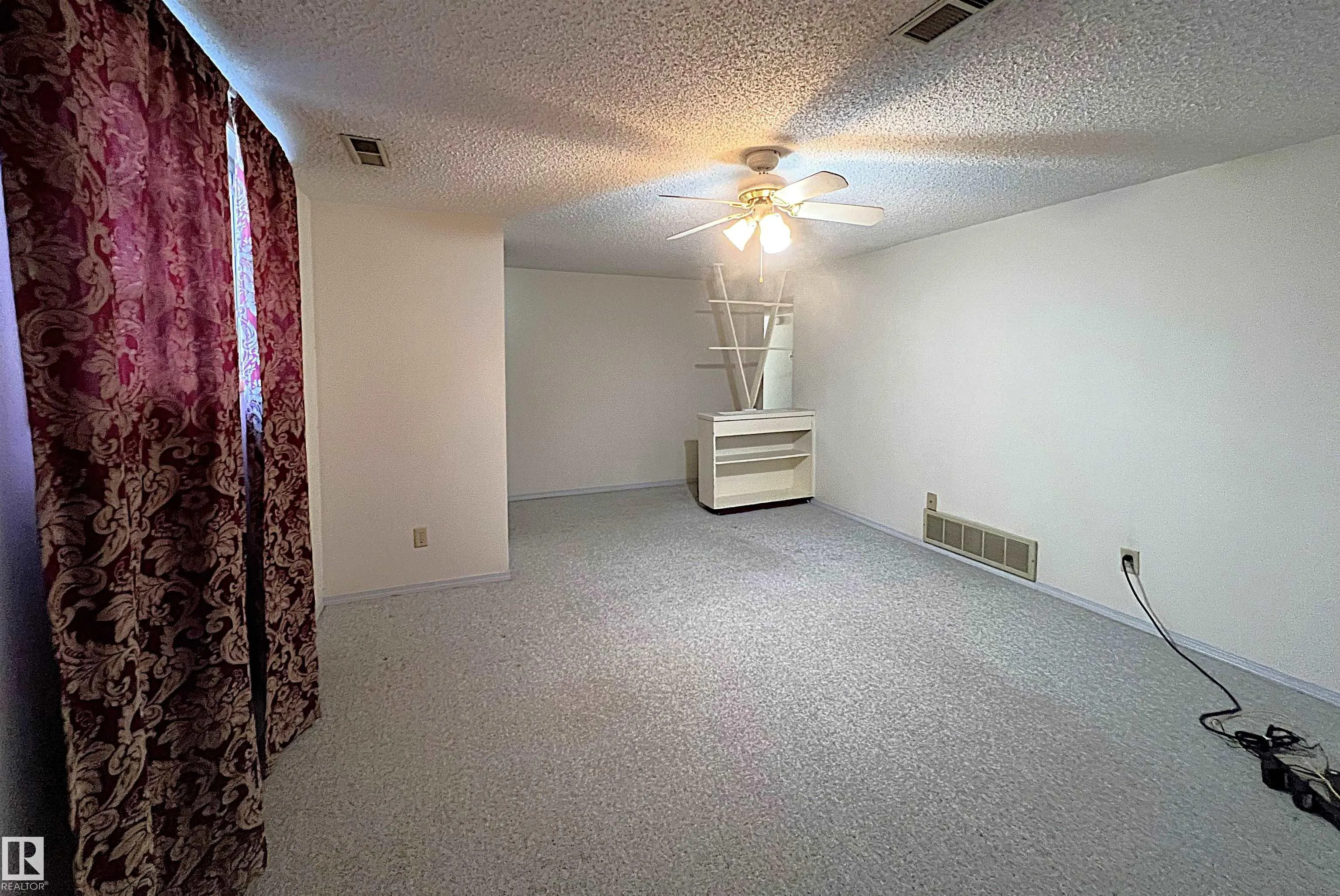 8507 8509 128 Avenue