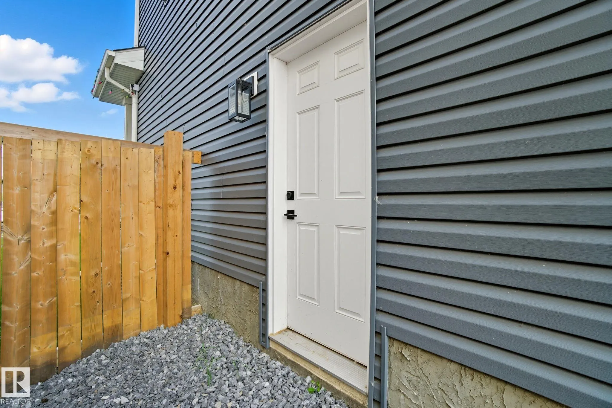 141 Dansereau Way