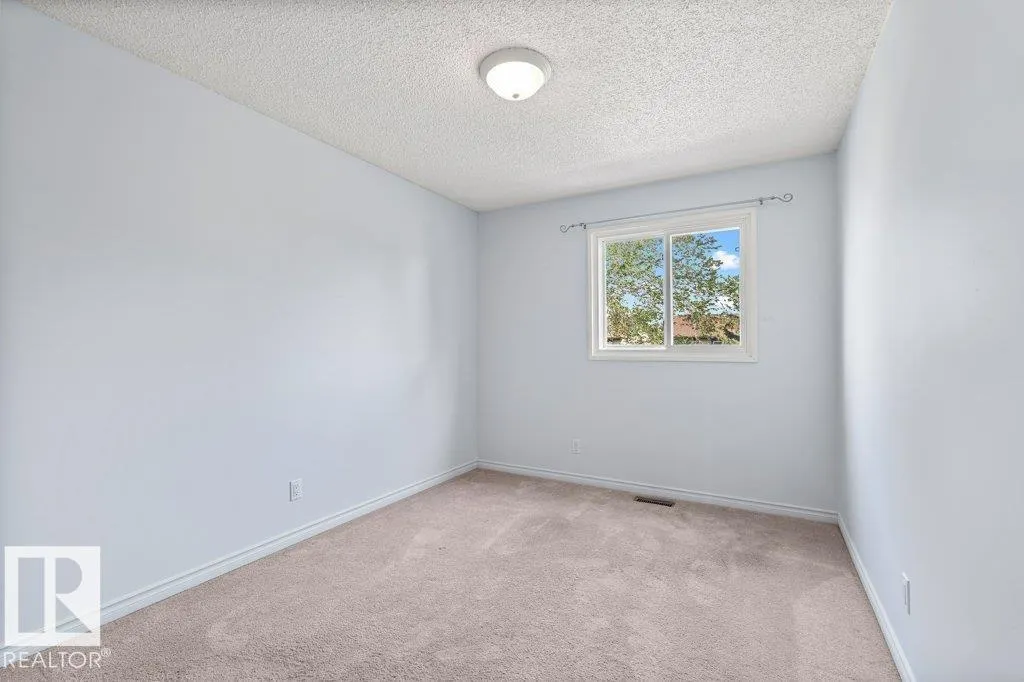 122 PRIMROSE GARDENS Gardens