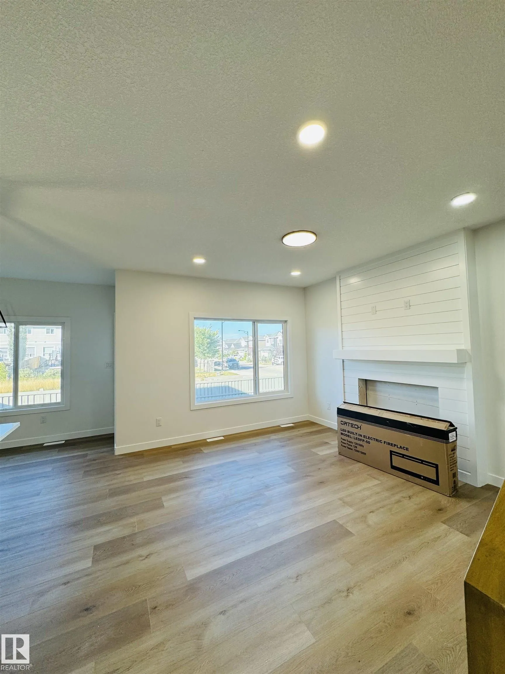 3174 Magpie Way