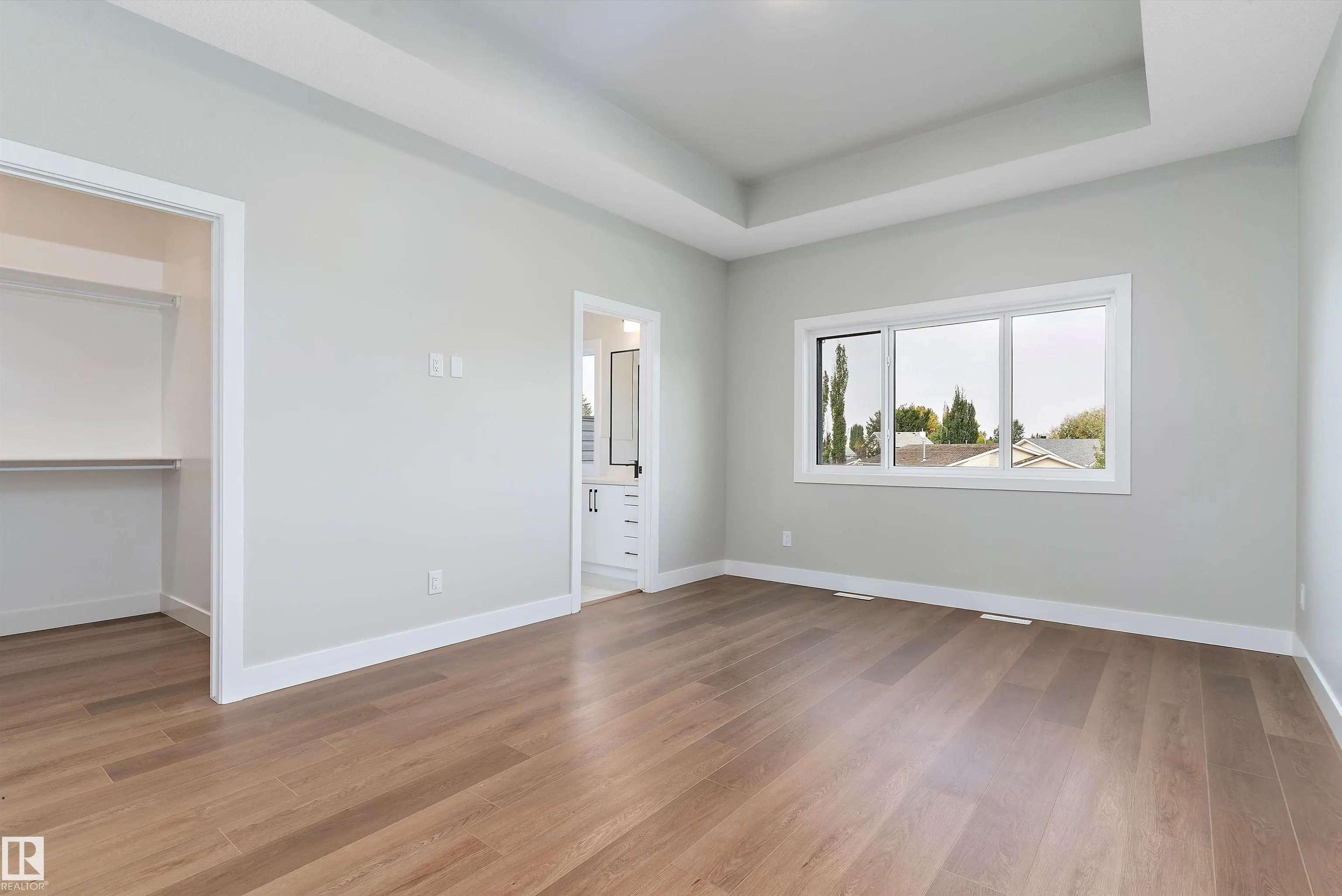 1 Evergreen Crescent