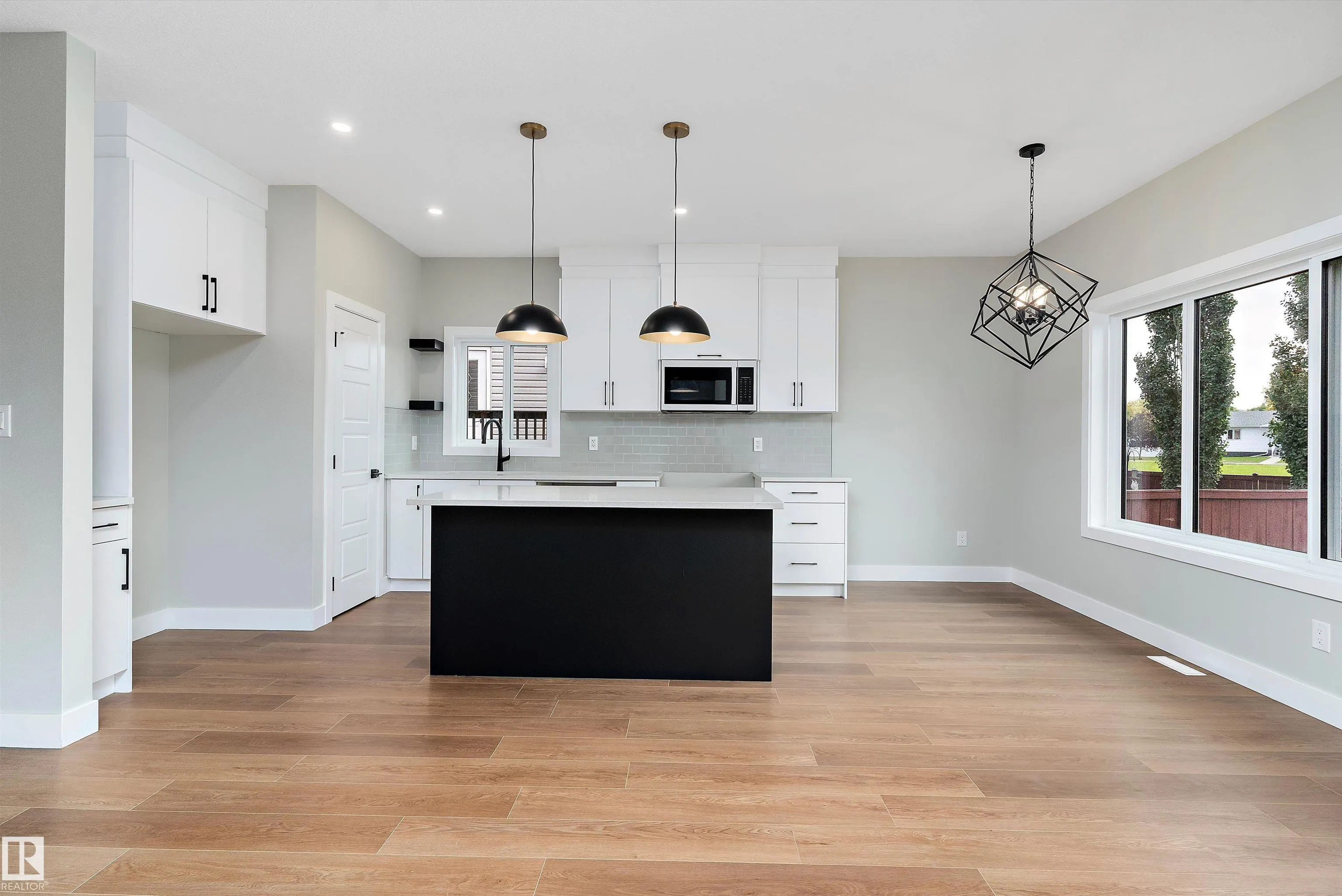 1 Evergreen Crescent