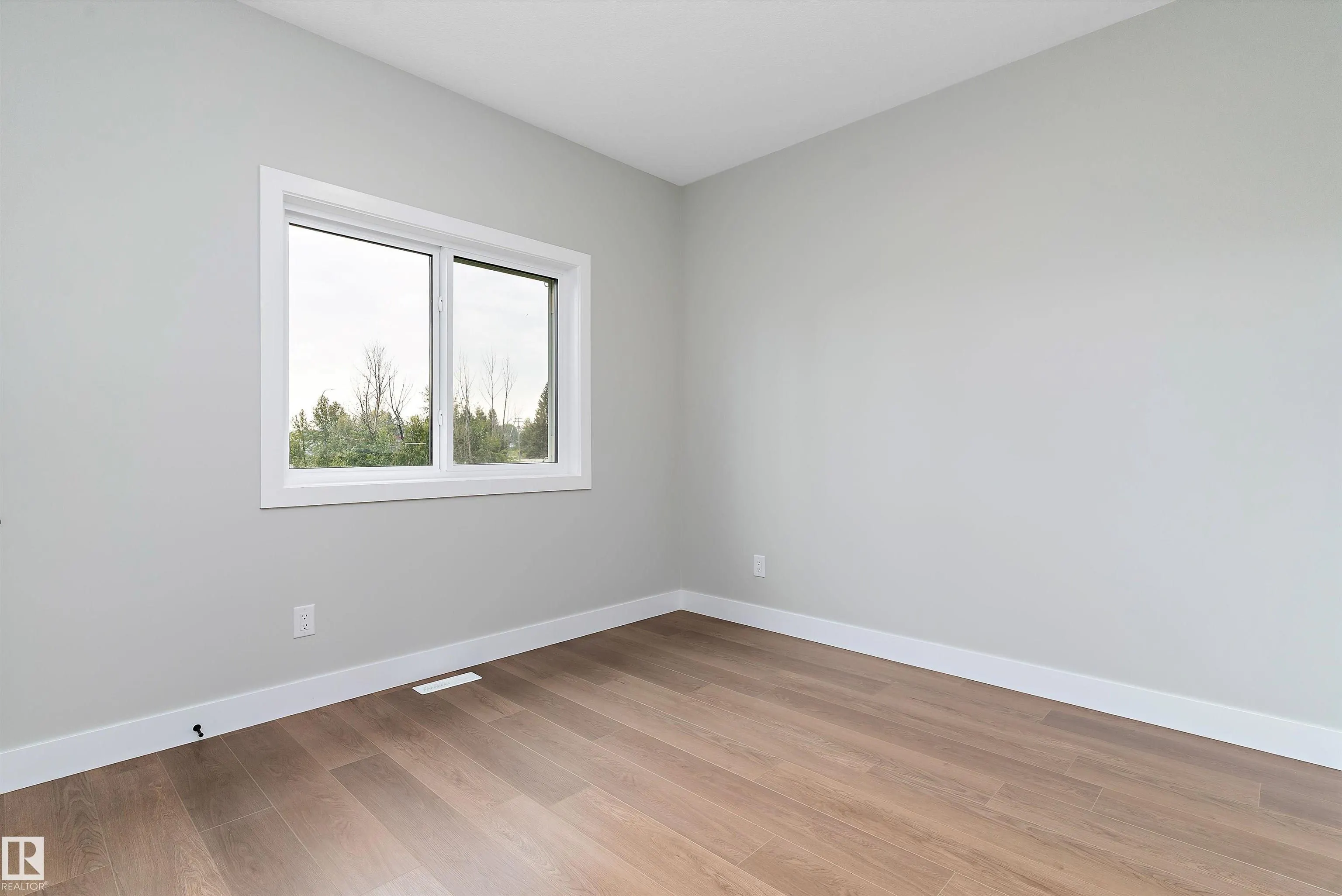 1 Evergreen Crescent