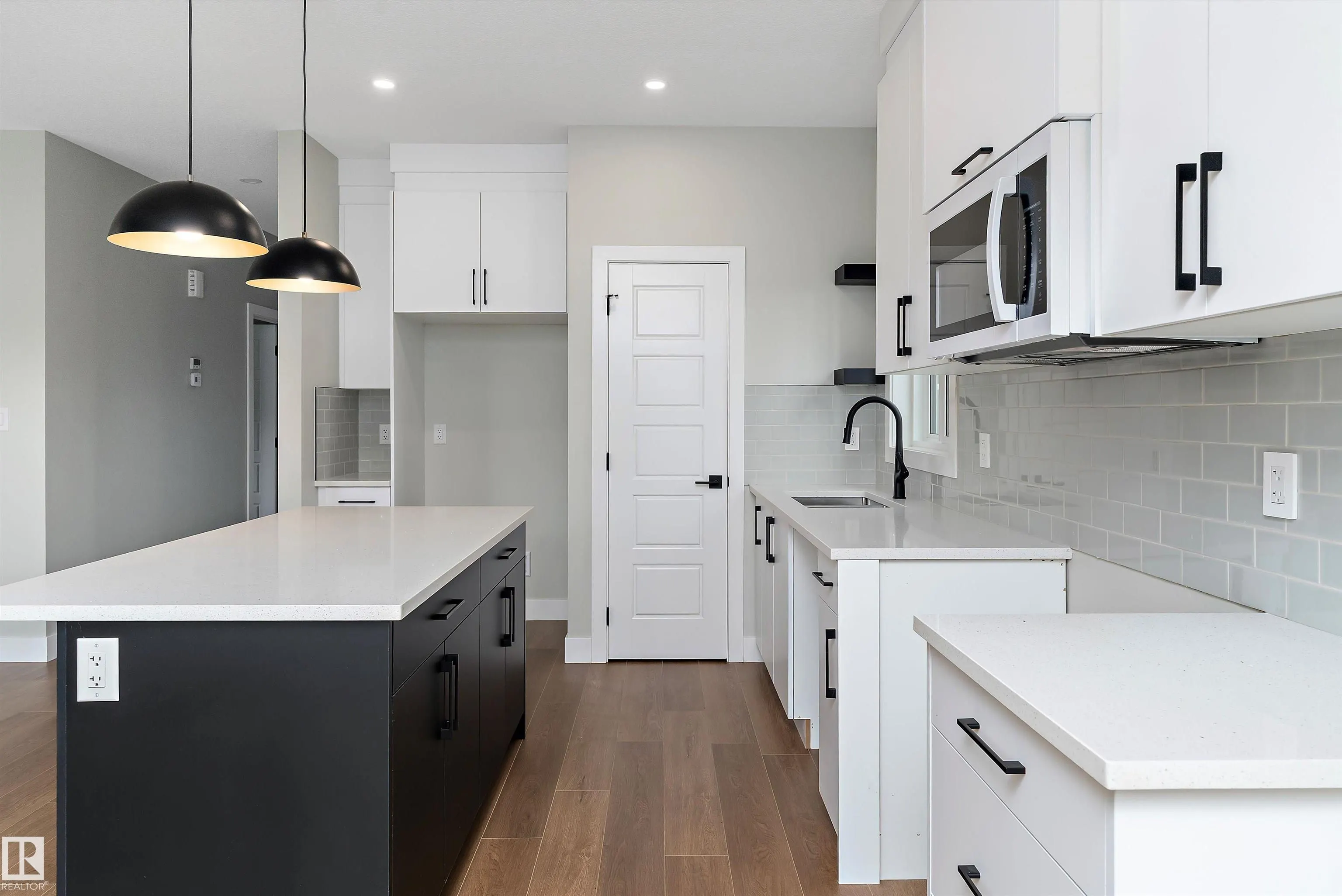 1 Evergreen Crescent