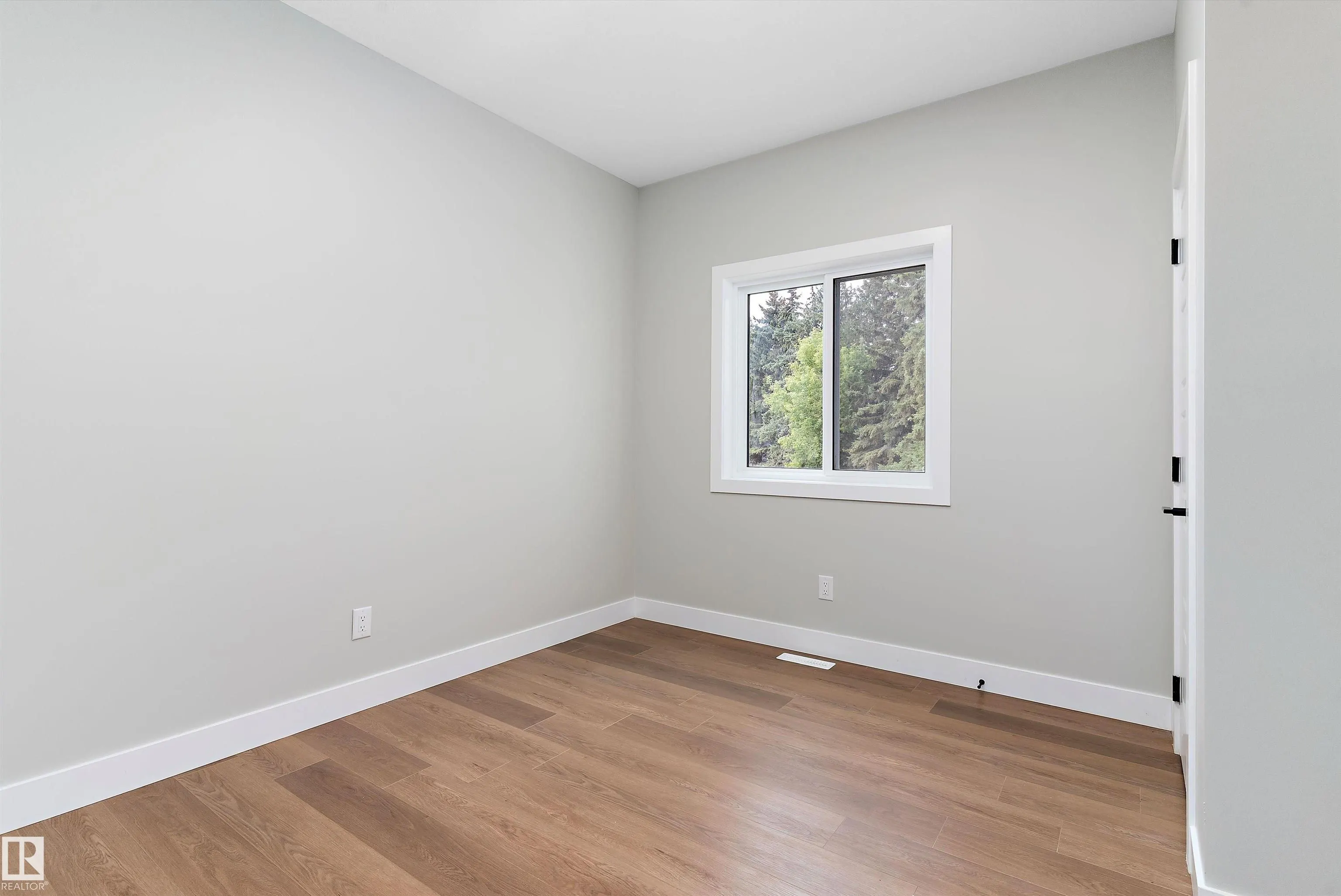 1 Evergreen Crescent