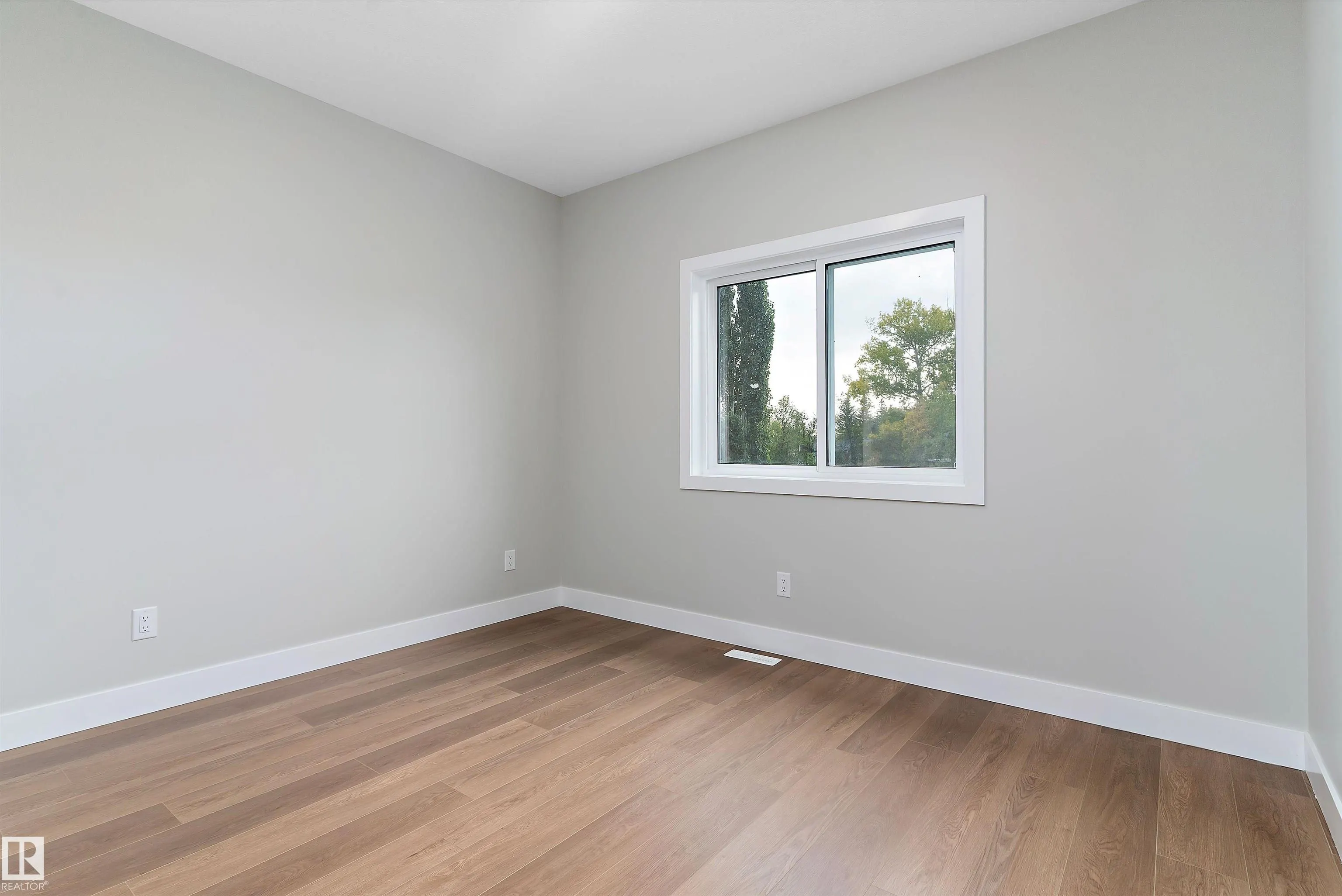 1 Evergreen Crescent