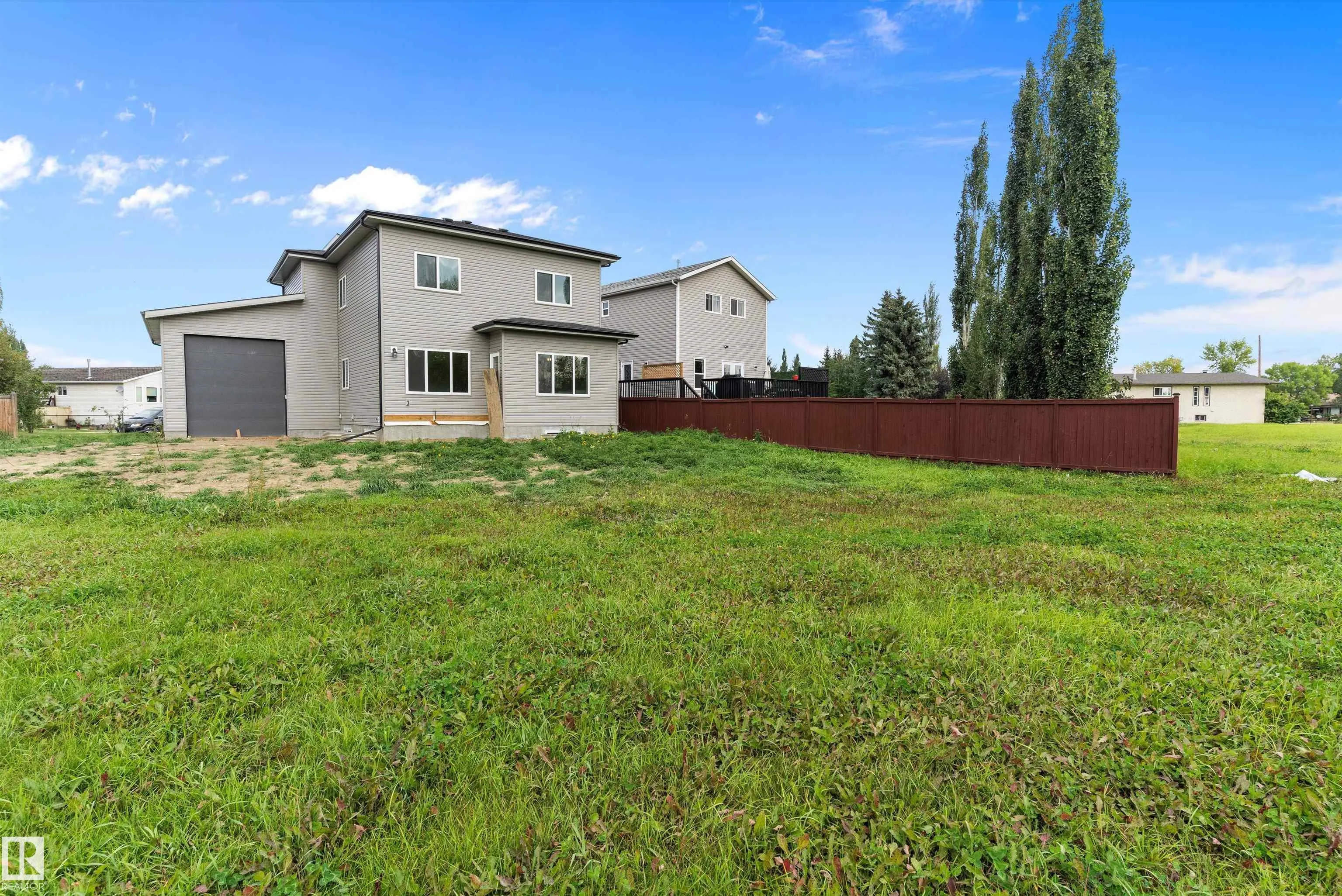 1 Evergreen Crescent