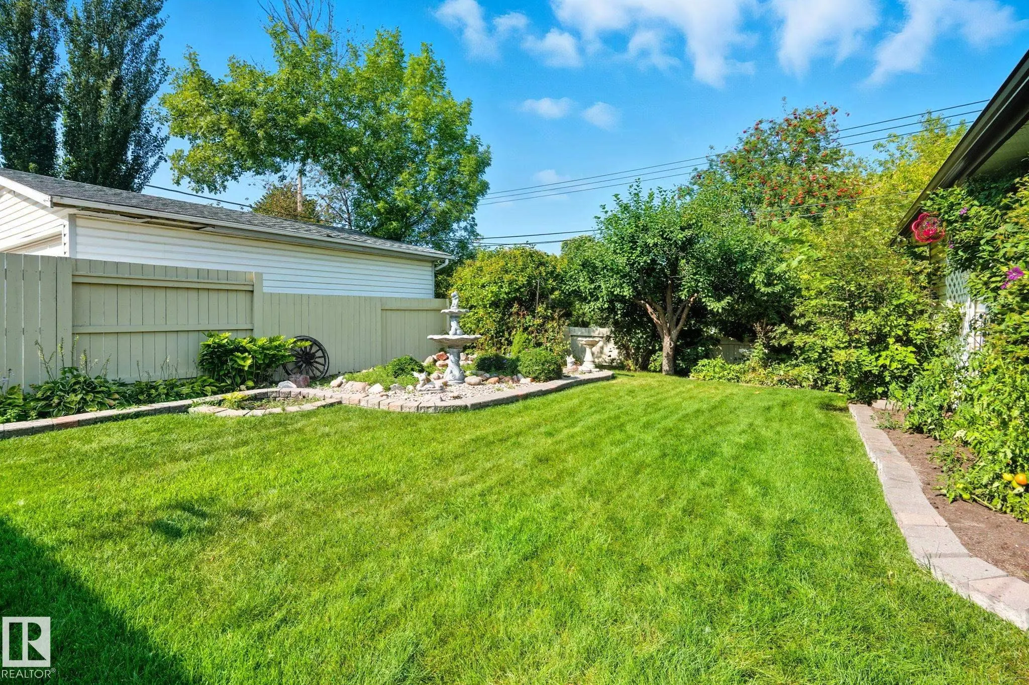 552 Sage Crescent