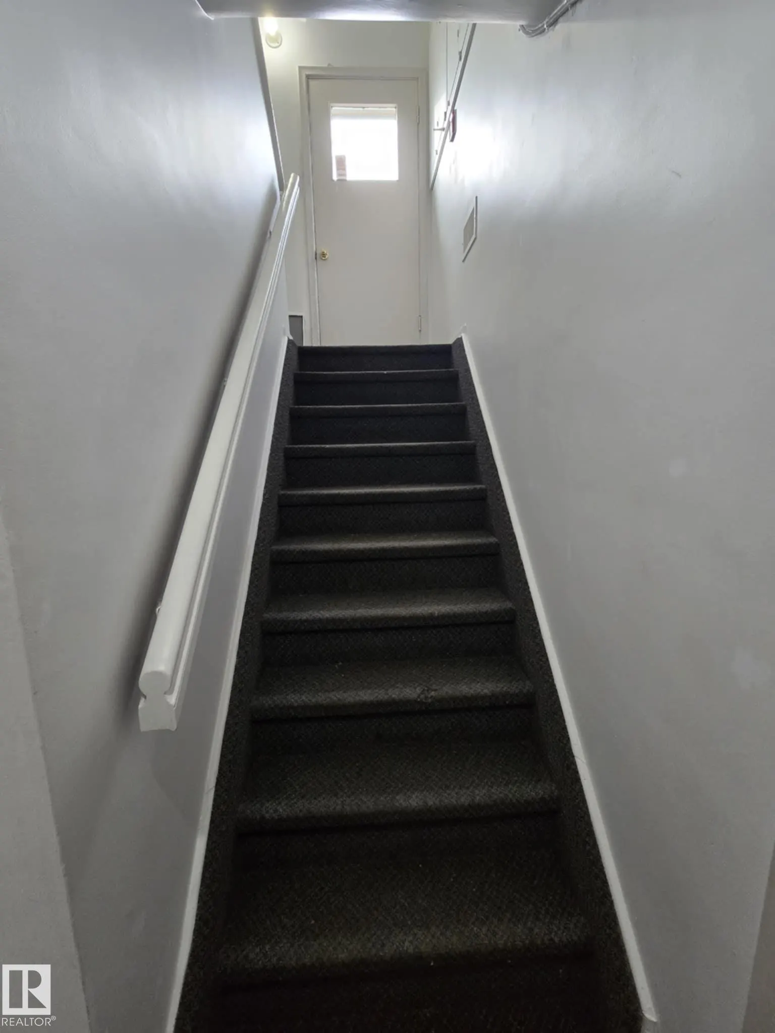 6422 - 6424 132 Avenue
