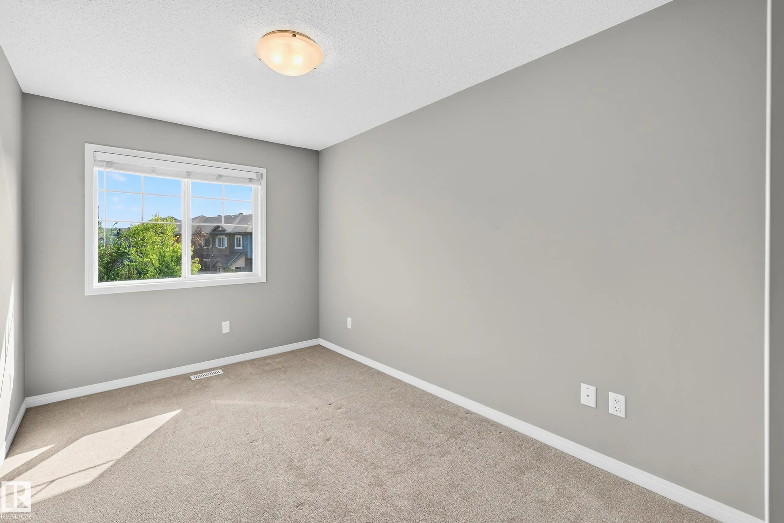 1030 CHAPPELLE Boulevard