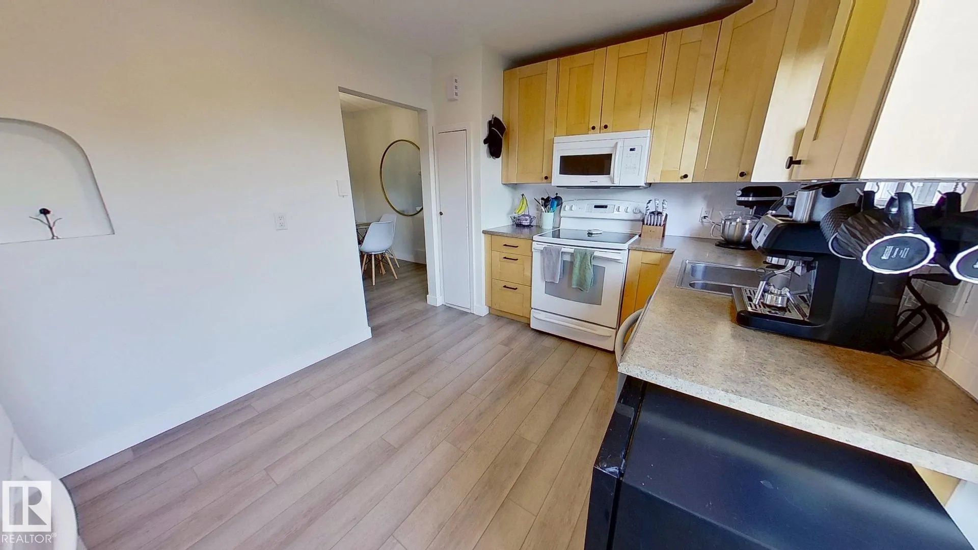 13811 110A Avenue