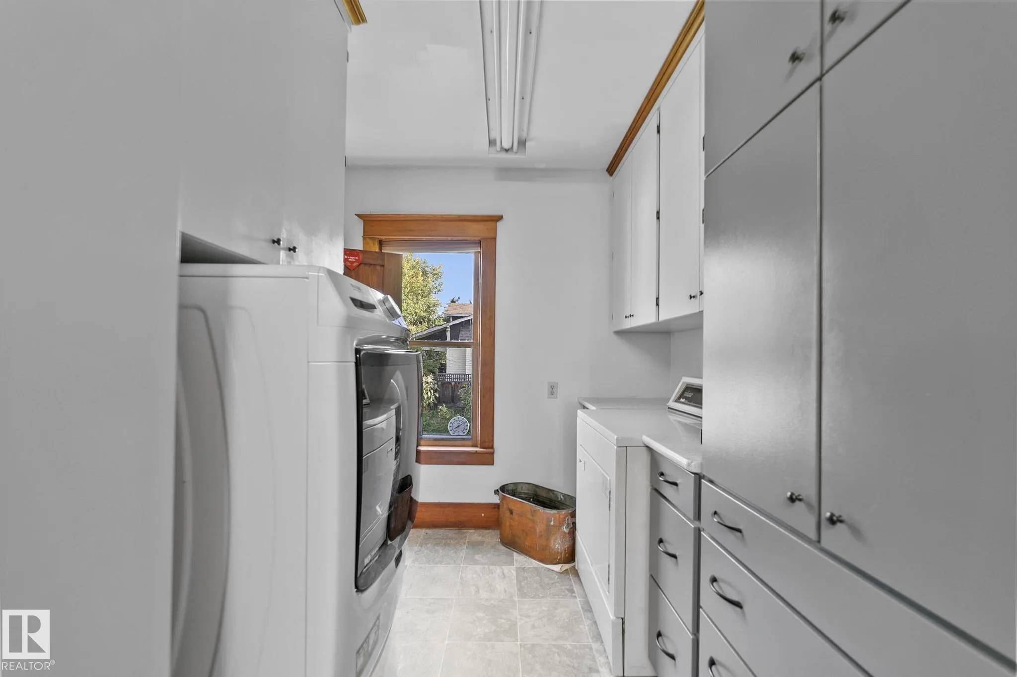 4803 50 (Mcleod Street) Street