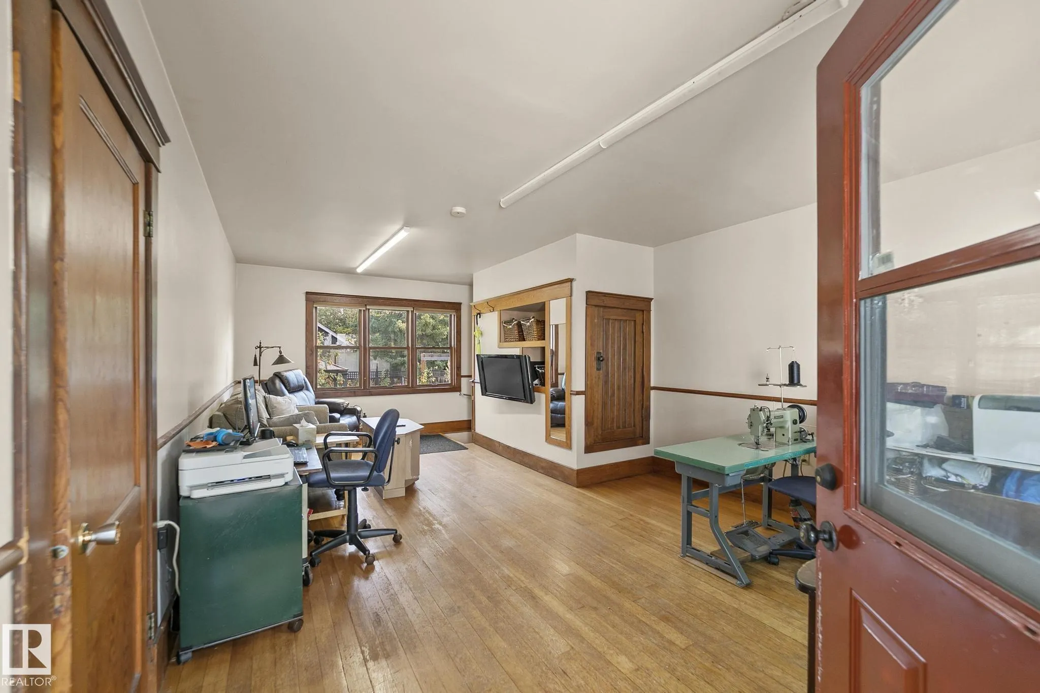 4803 50 (Mcleod Street) Street